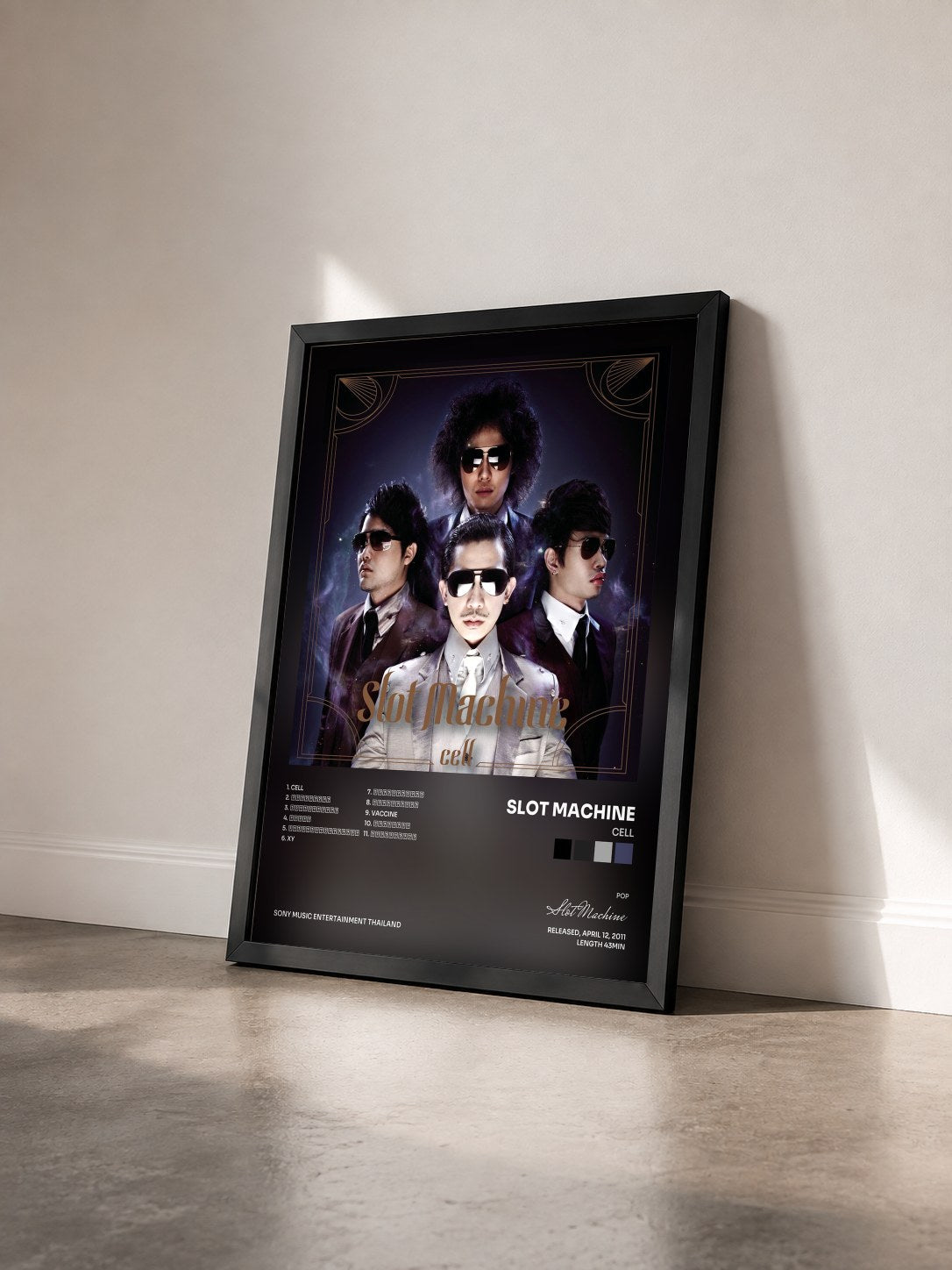 #noir Tableau de l'album Cell de Slot Machine vu de trois quarts, cadre noir