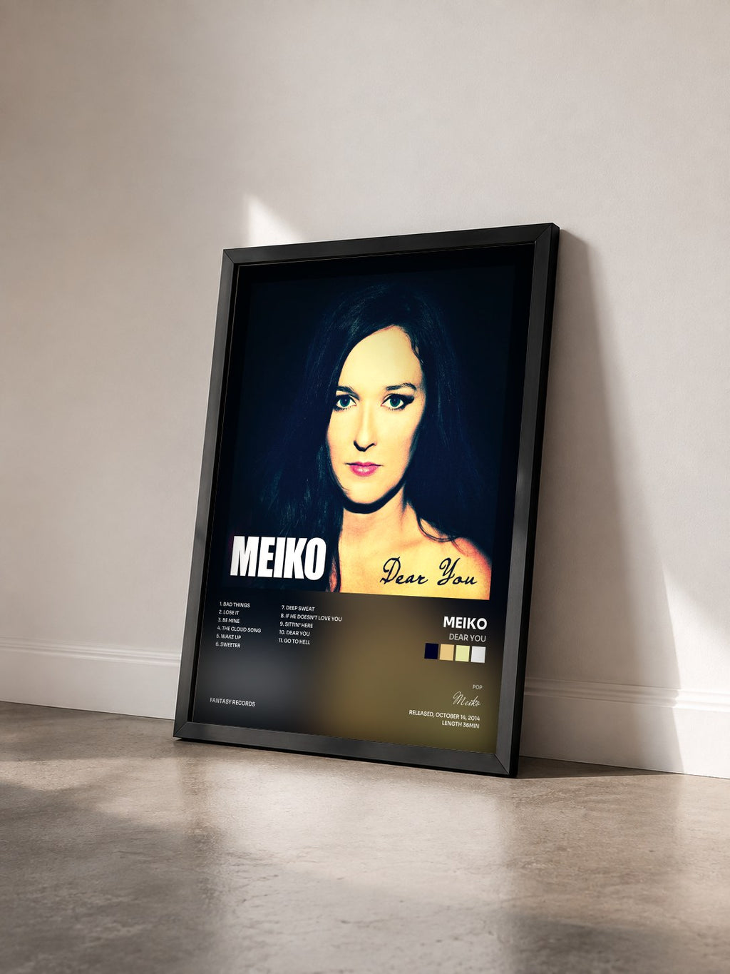 #noir Tableau de l'album Dear You de Meiko vu de trois quarts, cadre noir