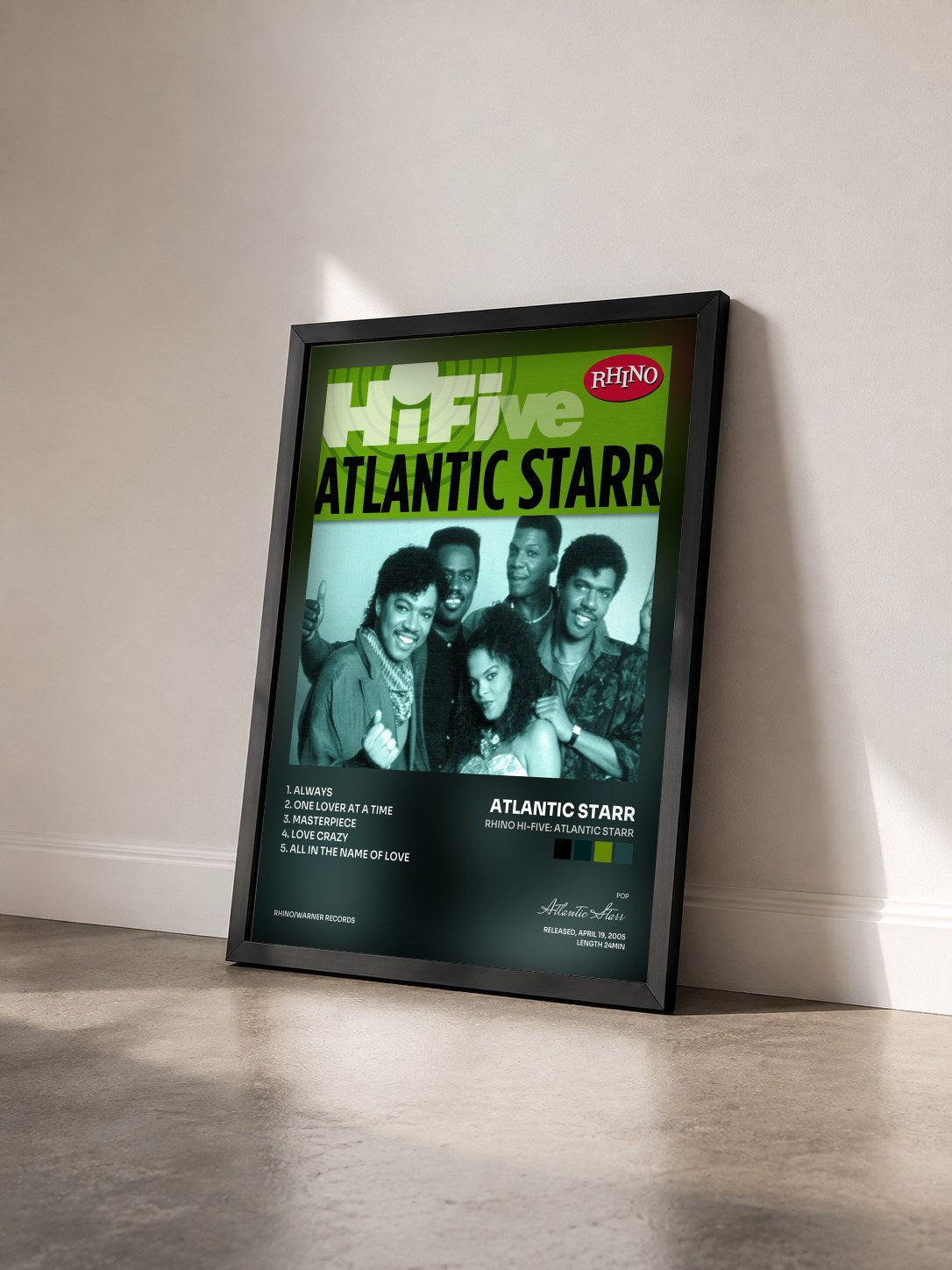 #noir Tableau de l'album Rhino Hi-Five: Atlantic Starr de Atlantic Starr vu de trois quarts, cadre noir