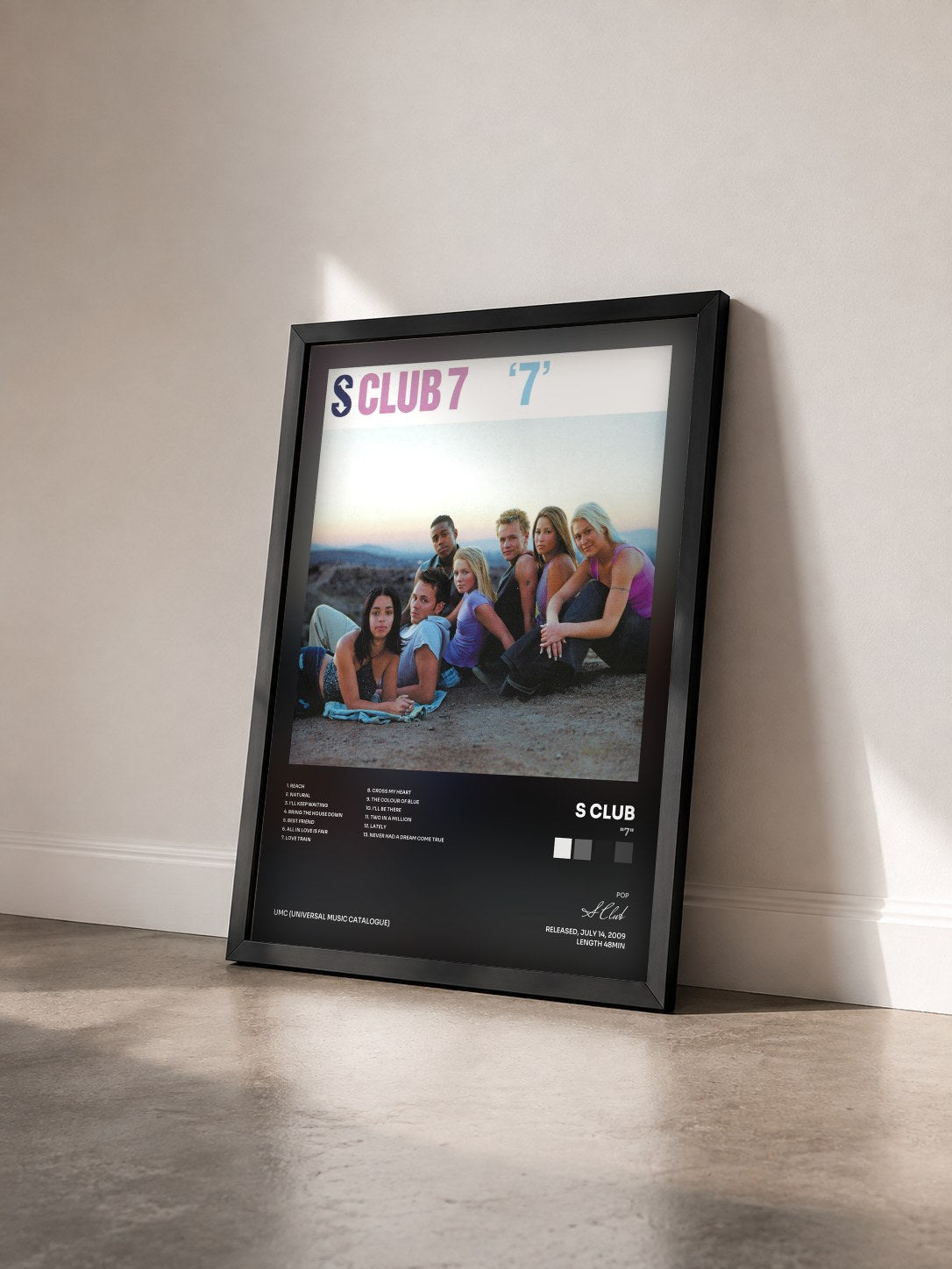 #noir Tableau de l'album "7" de S Club vu de trois quarts, cadre noir