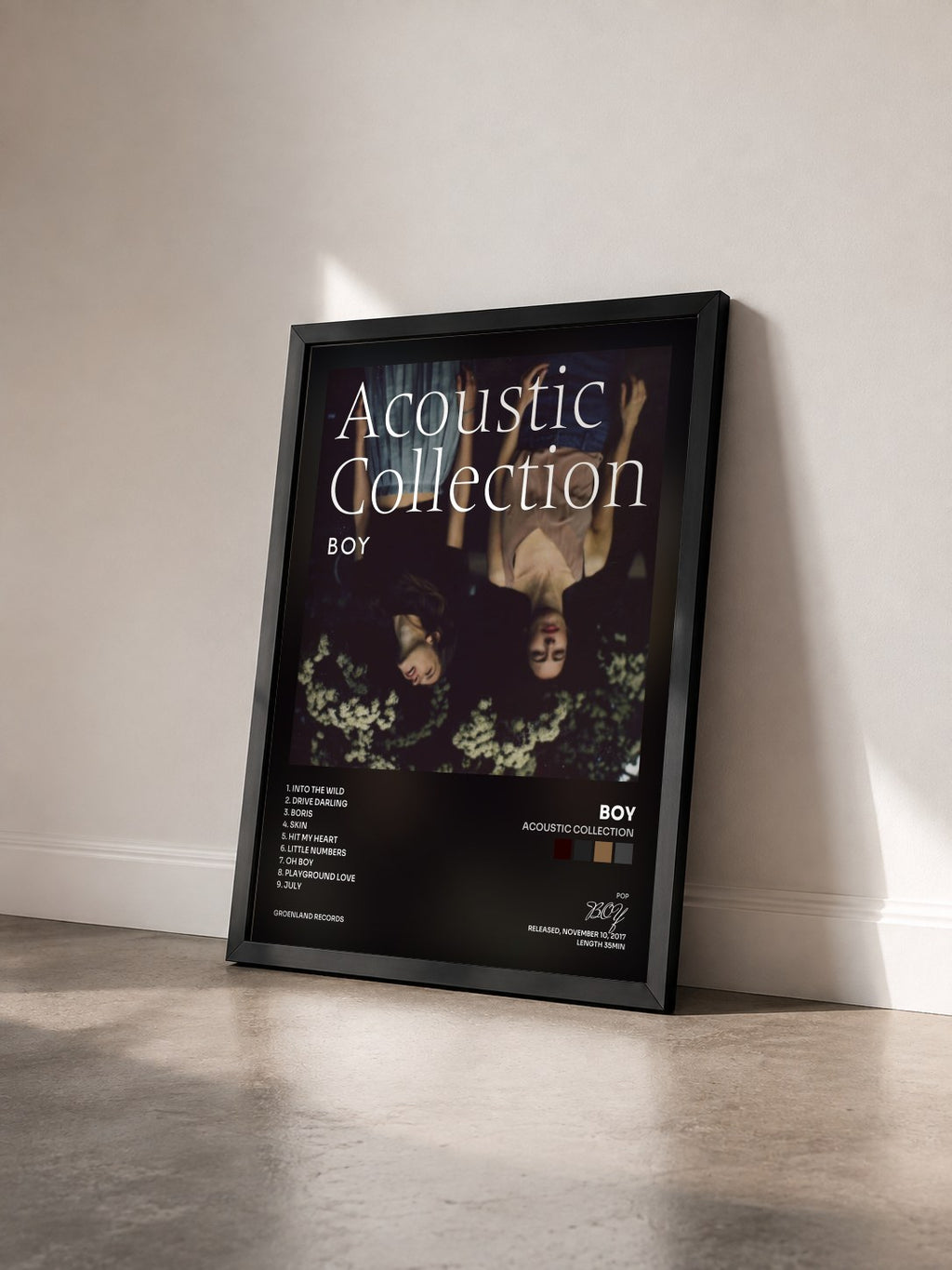 #noir Tableau de l'album Acoustic Collection de BOY vu de trois quarts, cadre noir