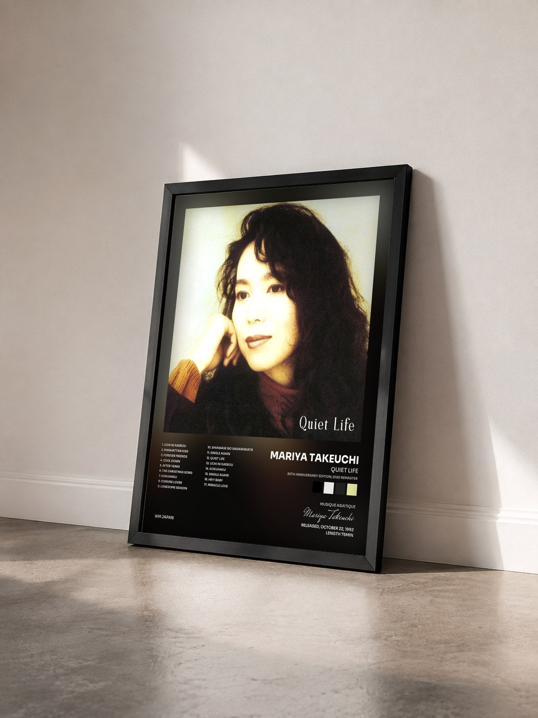 #noir Tableau de l'album Quiet Life (30th Anniversary Edition; 2022 Remaster) de Mariya Takeuchi vu de trois quarts, cadre noir