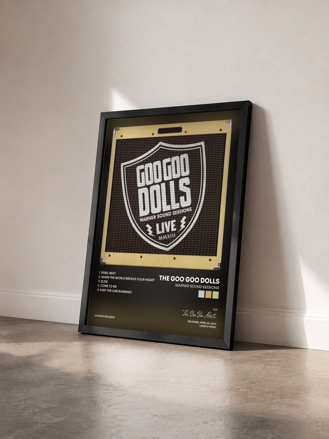 #noir Tableau de l'album Warner Sound Sessions de The Goo Goo Dolls vu de trois quarts, cadre noir