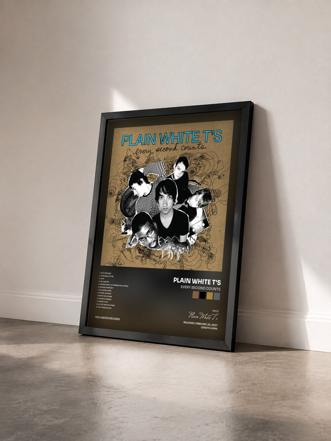 #noir Tableau de l'album Every Second Counts de Plain White T's vu de trois quarts, cadre noir