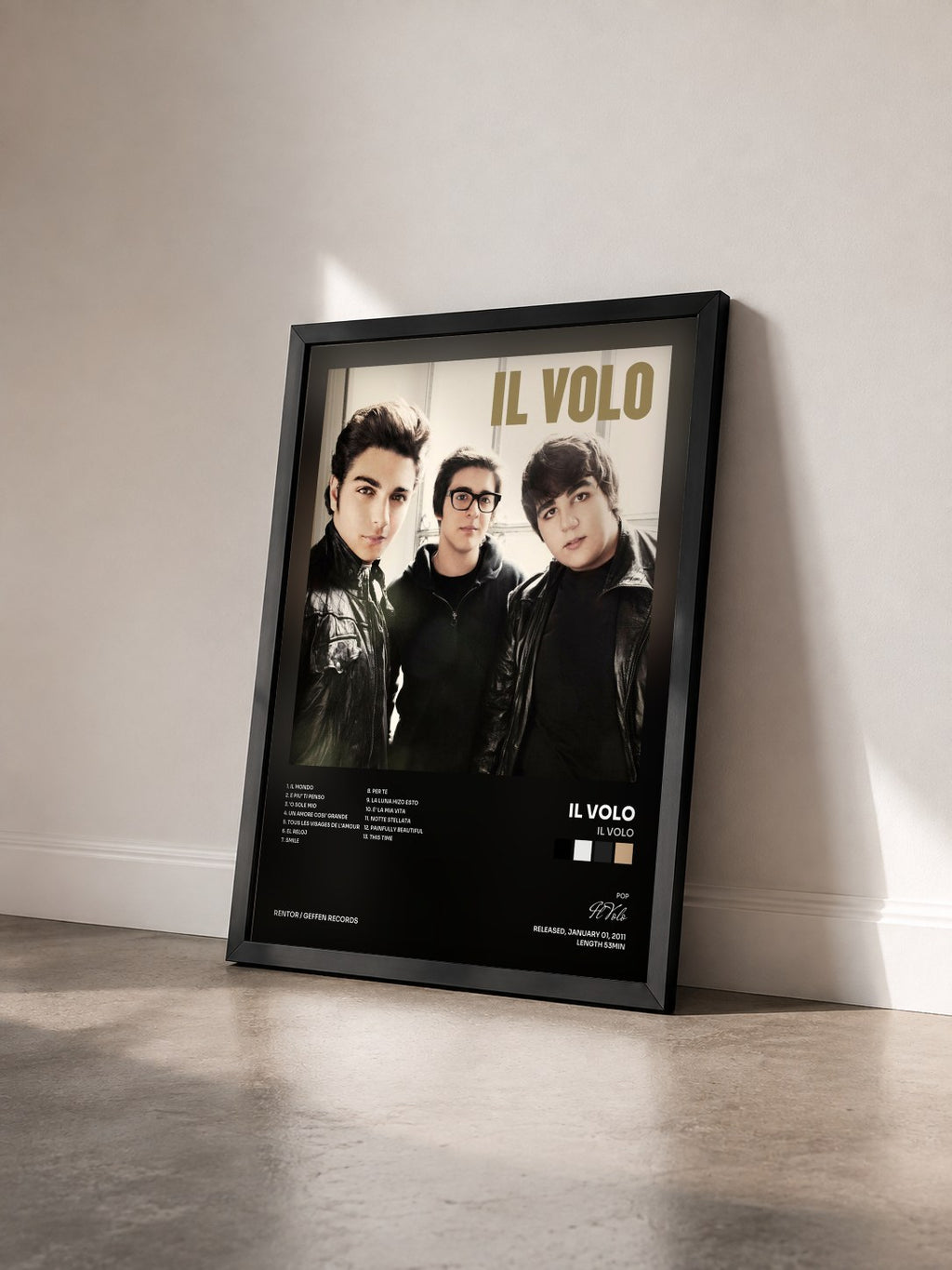 #noir Tableau de l'album Il Volo de Il Volo vu de trois quarts, cadre noir