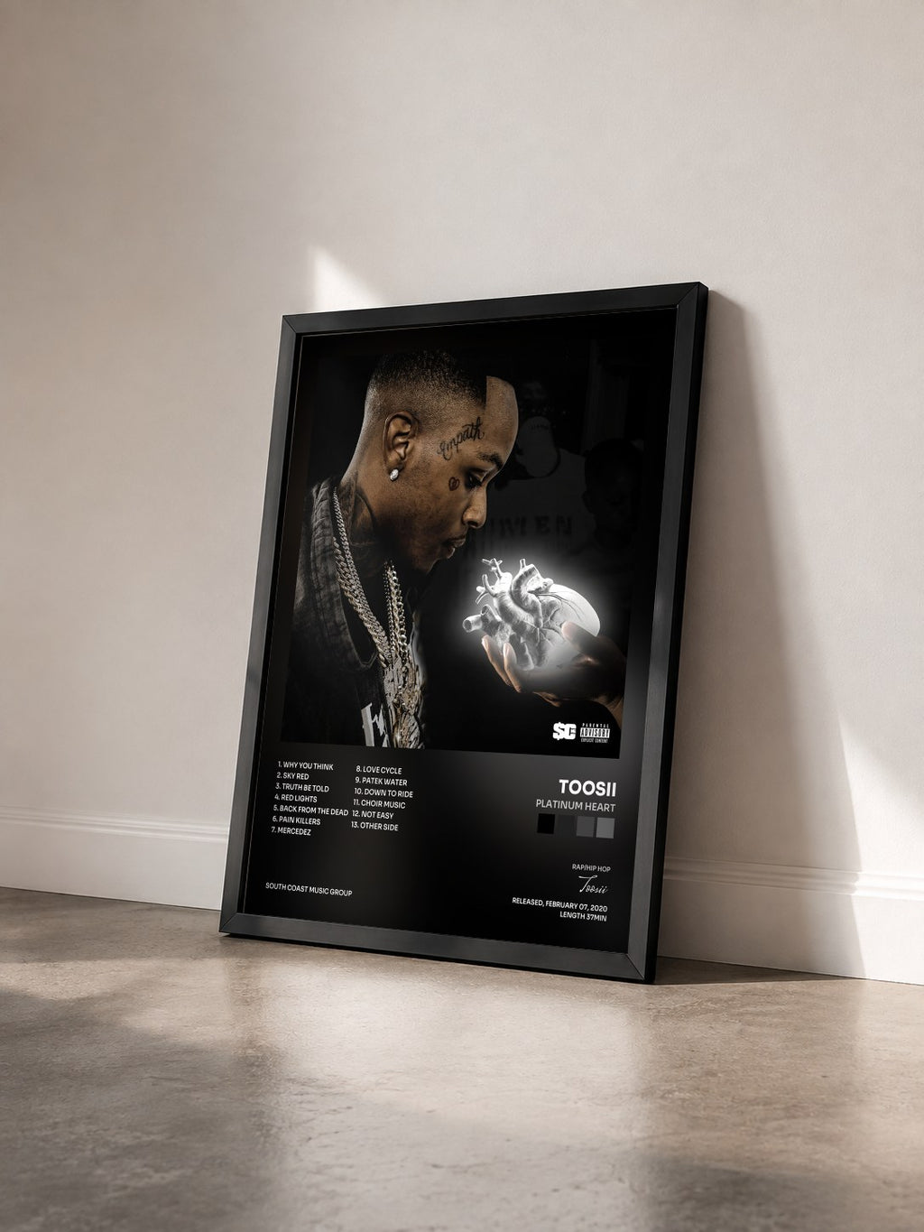 #noir Tableau de l'album Platinum Heart de Toosii vu de trois quarts, cadre noir