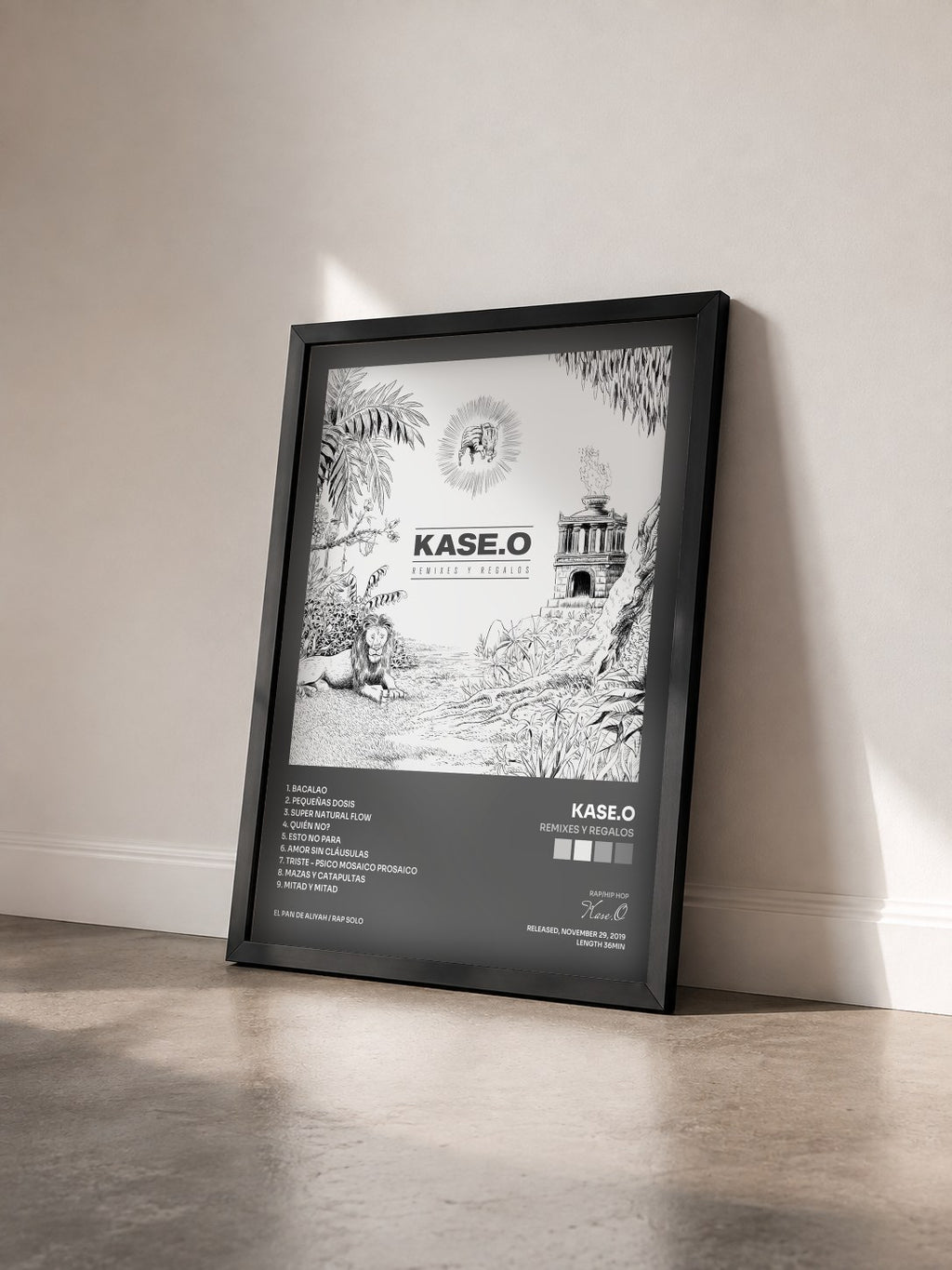 #noir Tableau de l'album Remixes y Regalos de Kase.O vu de trois quarts, cadre noir