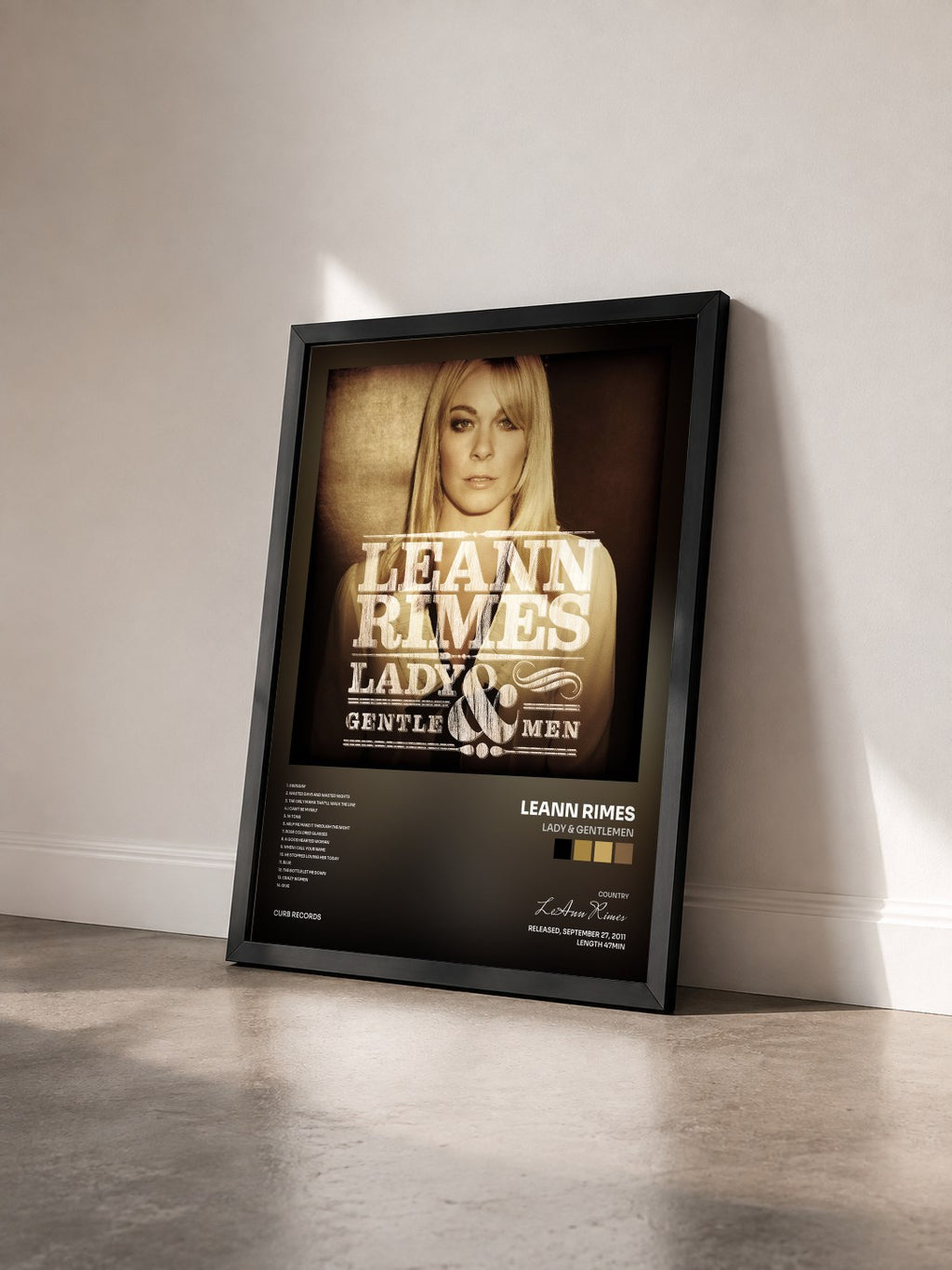 #noir Tableau de l'album Lady & Gentlemen de LeAnn Rimes vu de trois quarts, cadre noir