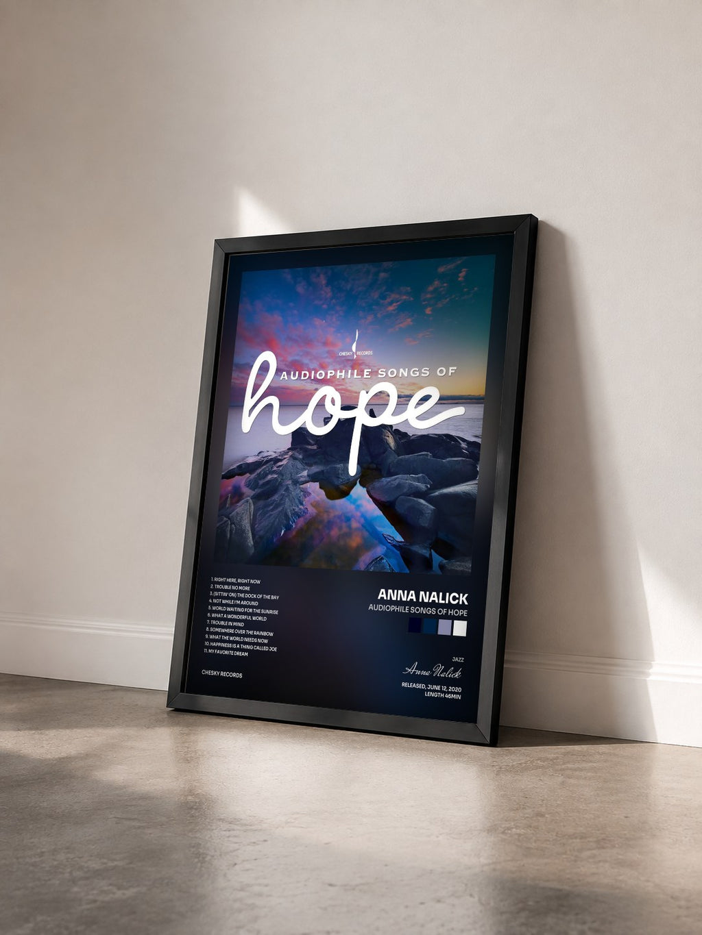 #noir Audiophile Songs of Hope von Anna Nalick als gerahmter Kunstdruck von schräg gesehen, schwarzer Rahmen
