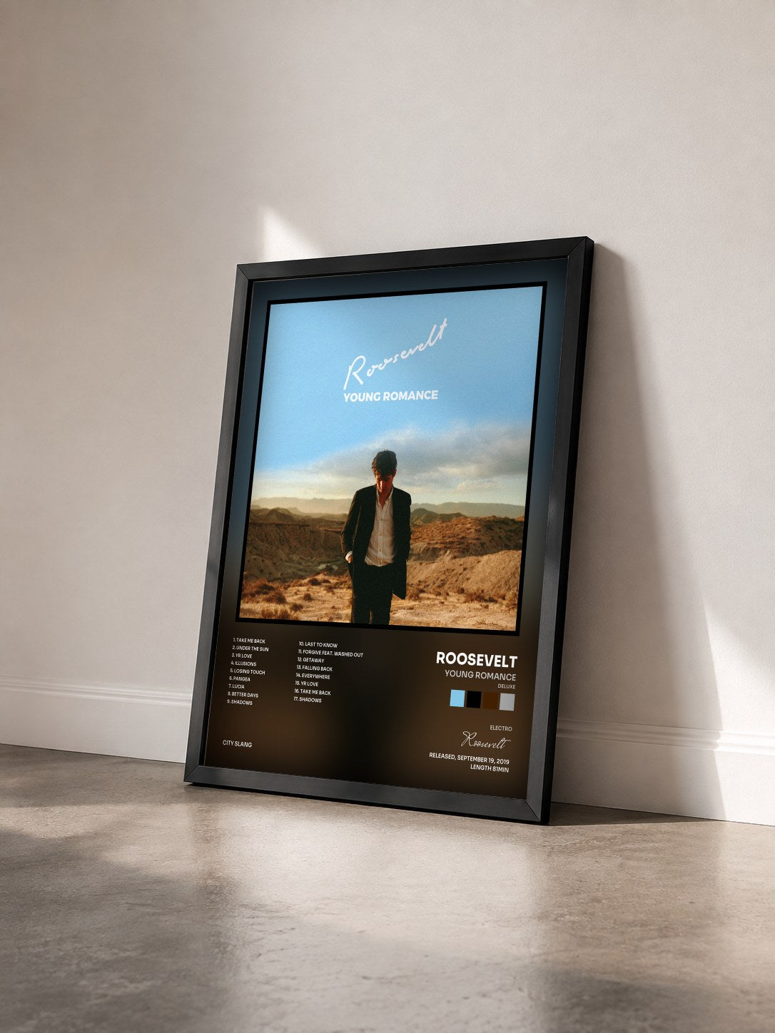 #noir Tableau de l'album Young Romance (Deluxe) de Roosevelt vu de trois quarts, cadre noir