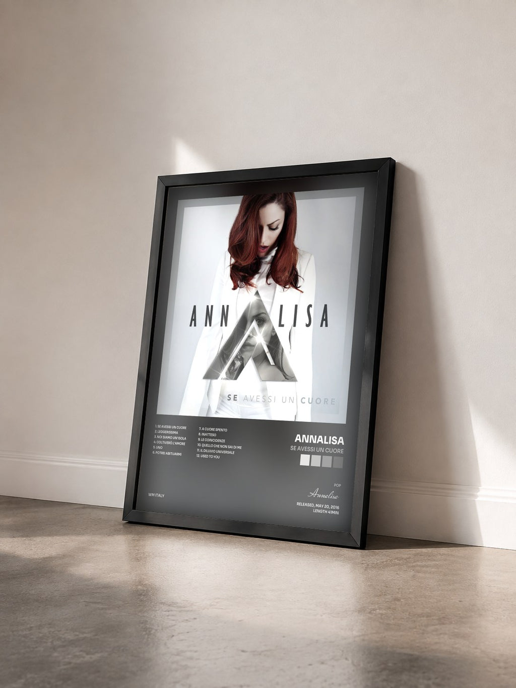 #noir Tableau de l'album Se avessi un cuore de Annalisa vu de trois quarts, cadre noir