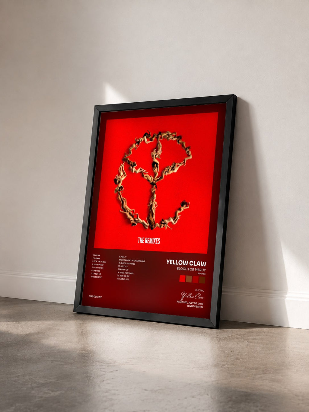#noir Tableau de l'album Blood For Mercy (Remixes) de Yellow Claw vu de trois quarts, cadre noir