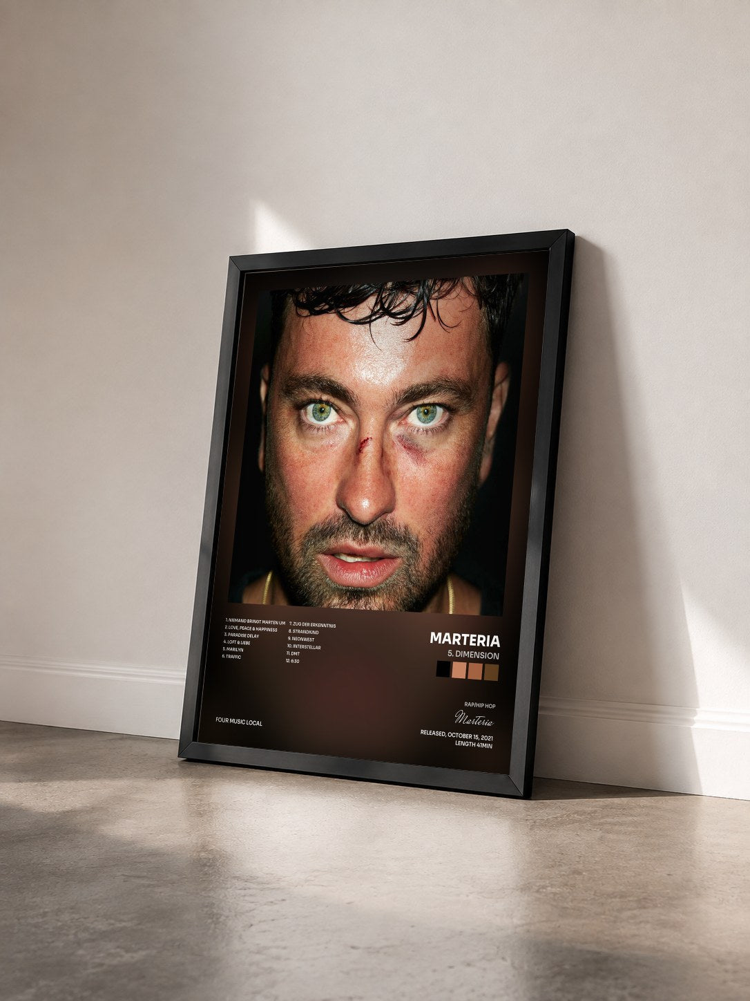 #noir Tableau de l'album 5. DIMENSION de Marteria vu de trois quarts, cadre noir