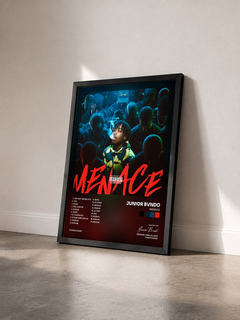 #noir Tableau de l'album Menace de Junior Bvndo vu de trois quarts, cadre noir