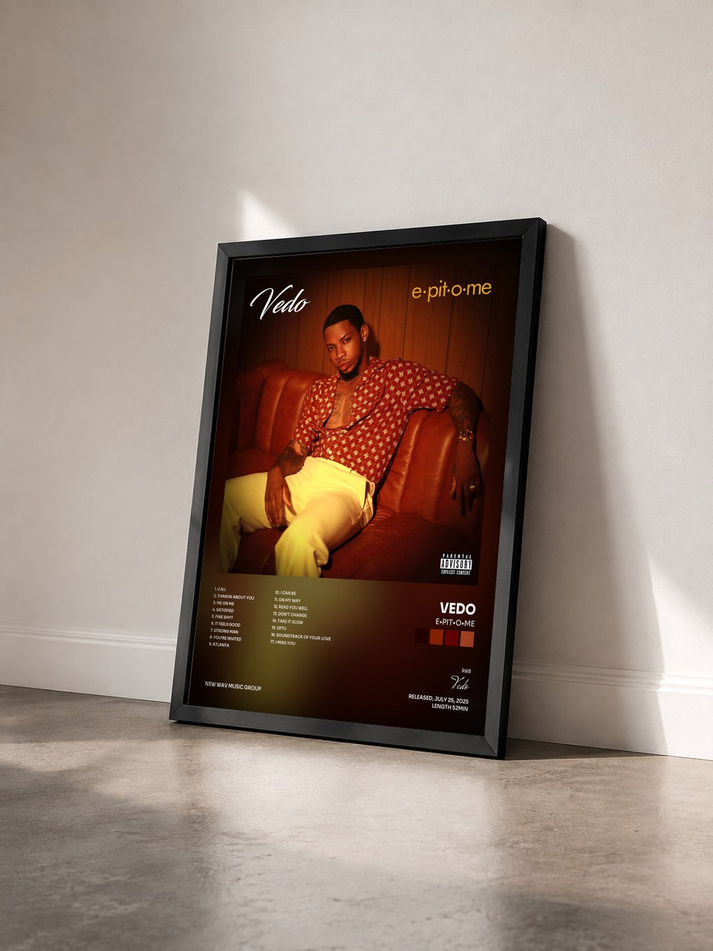 #noir Tableau de l'album e•pit•o•me de Vedo vu de trois quarts, cadre noir