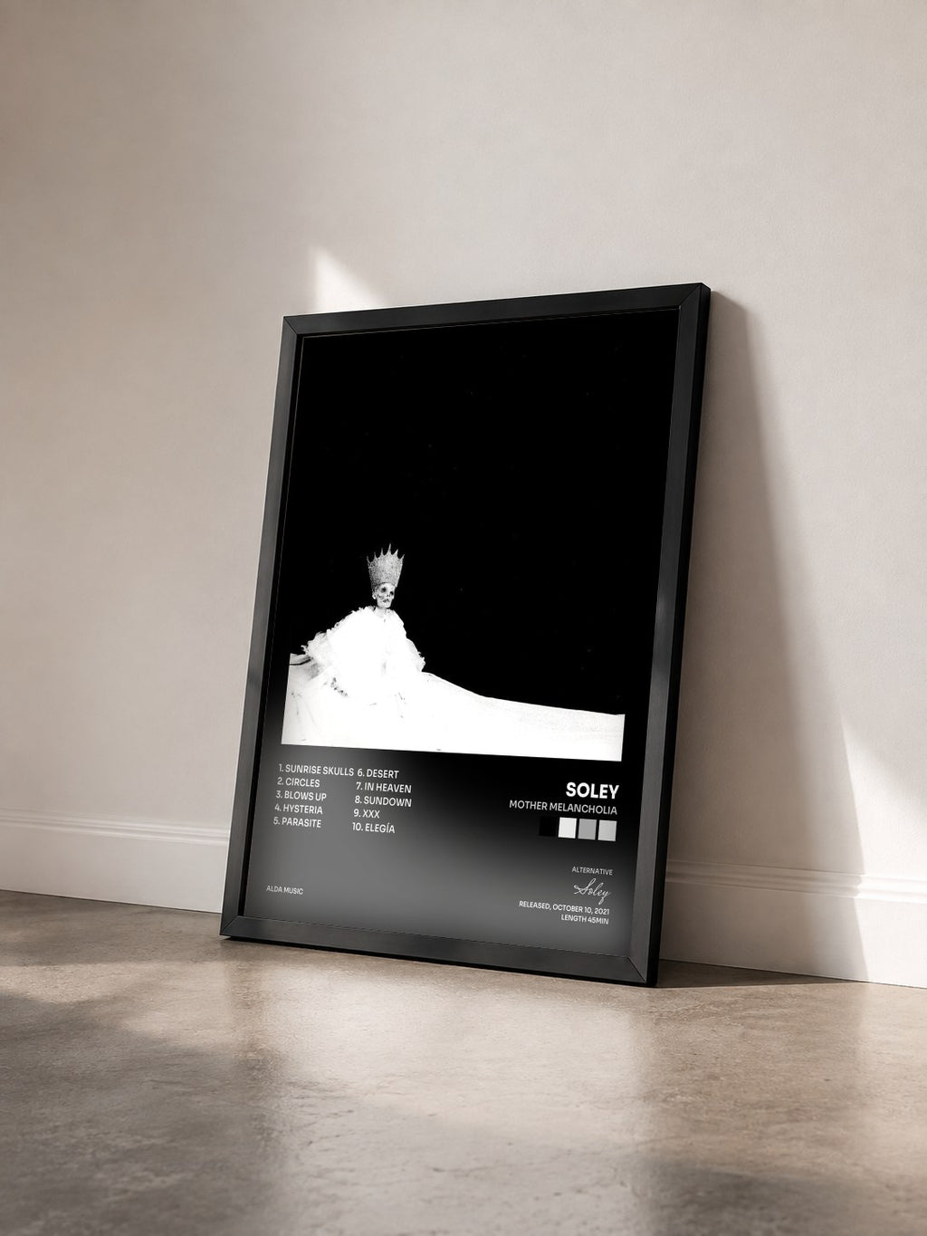 #noir Tableau de l'album Mother Melancholia de Soley vu de trois quarts, cadre noir