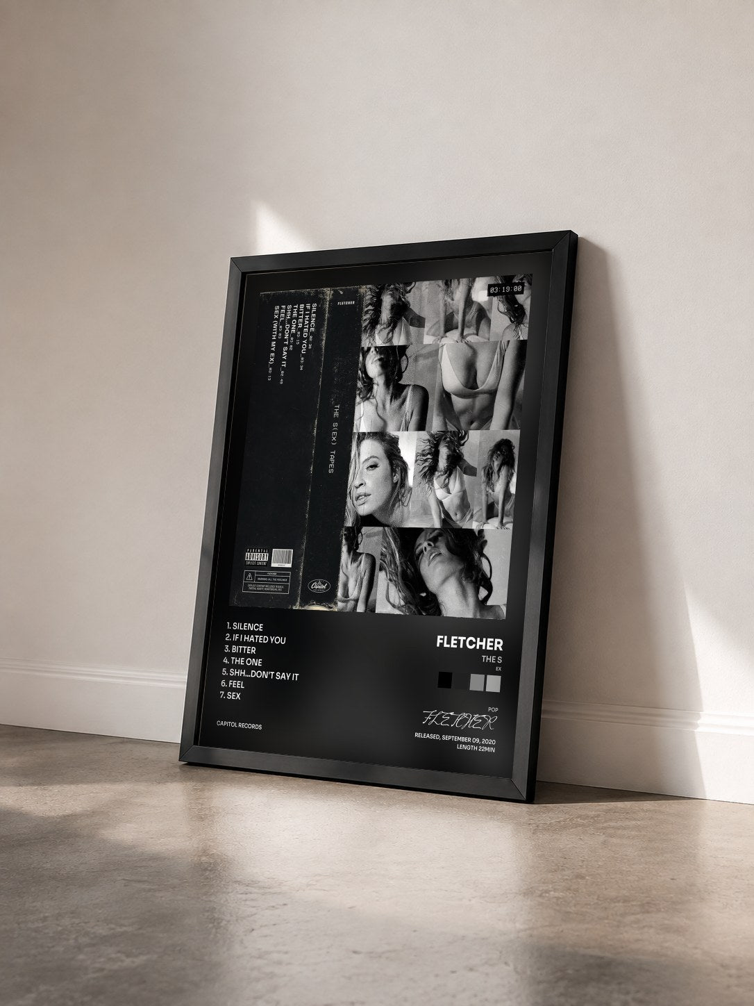 #noir Tableau de l'album THE S(EX) TAPES de FLETCHER vu de trois quarts, cadre noir