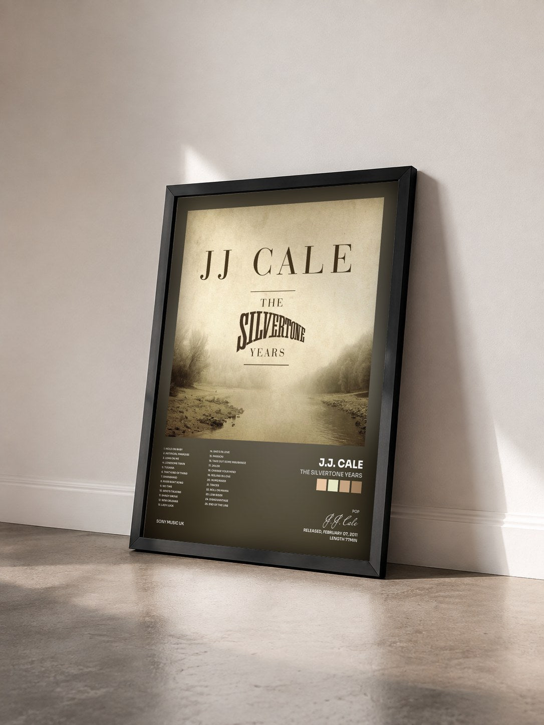 #noir Tableau de l'album The Silvertone Years de J.J. Cale vu de trois quarts, cadre noir