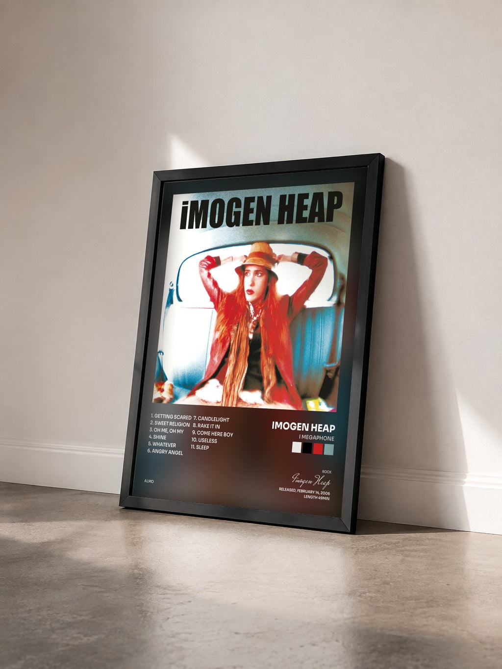 #noir Tableau de l'album I Megaphone de Imogen Heap vu de trois quarts, cadre noir