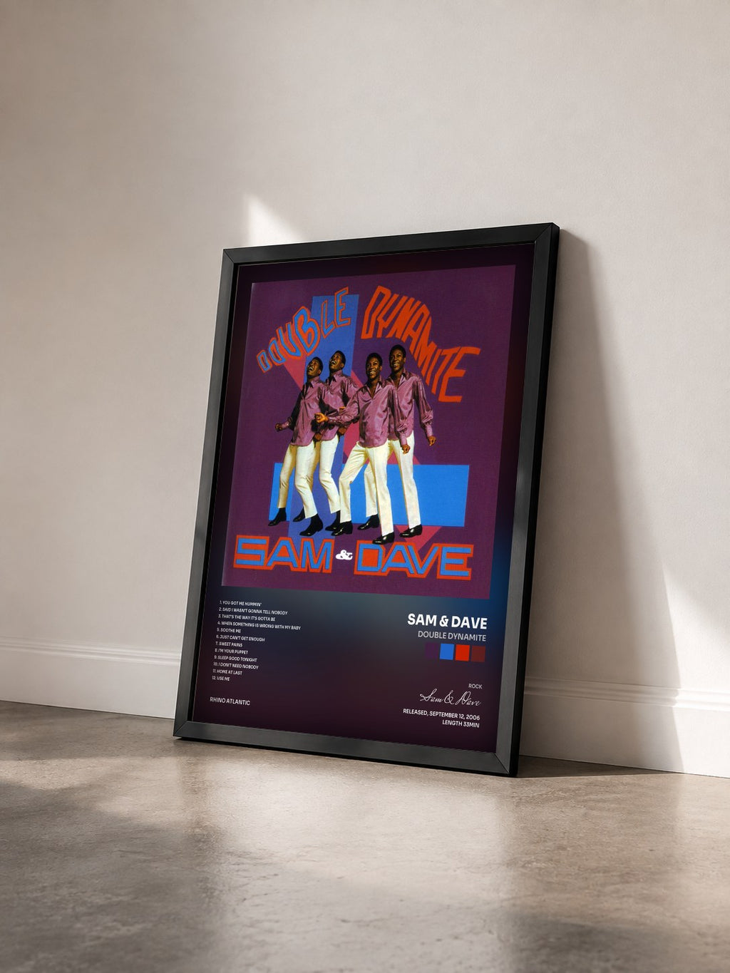 #noir Tableau de l'album Double Dynamite de Sam & Dave vu de trois quarts, cadre noir