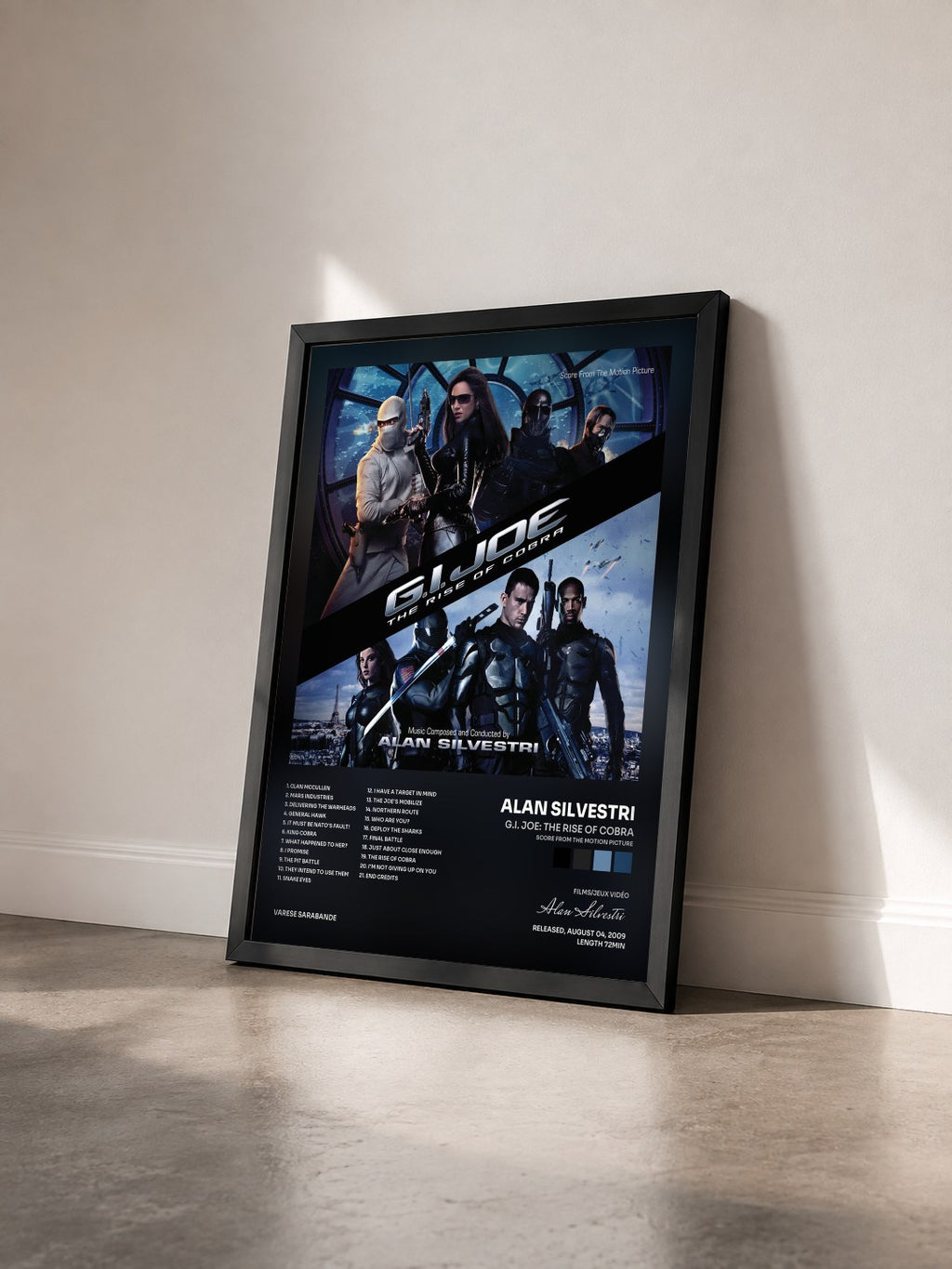 #noir G.I. Joe: The Rise Of Cobra (Score From The Motion Picture) von Alan Silvestri als gerahmter Kunstdruck von schräg gesehen, schwarzer Rahmen