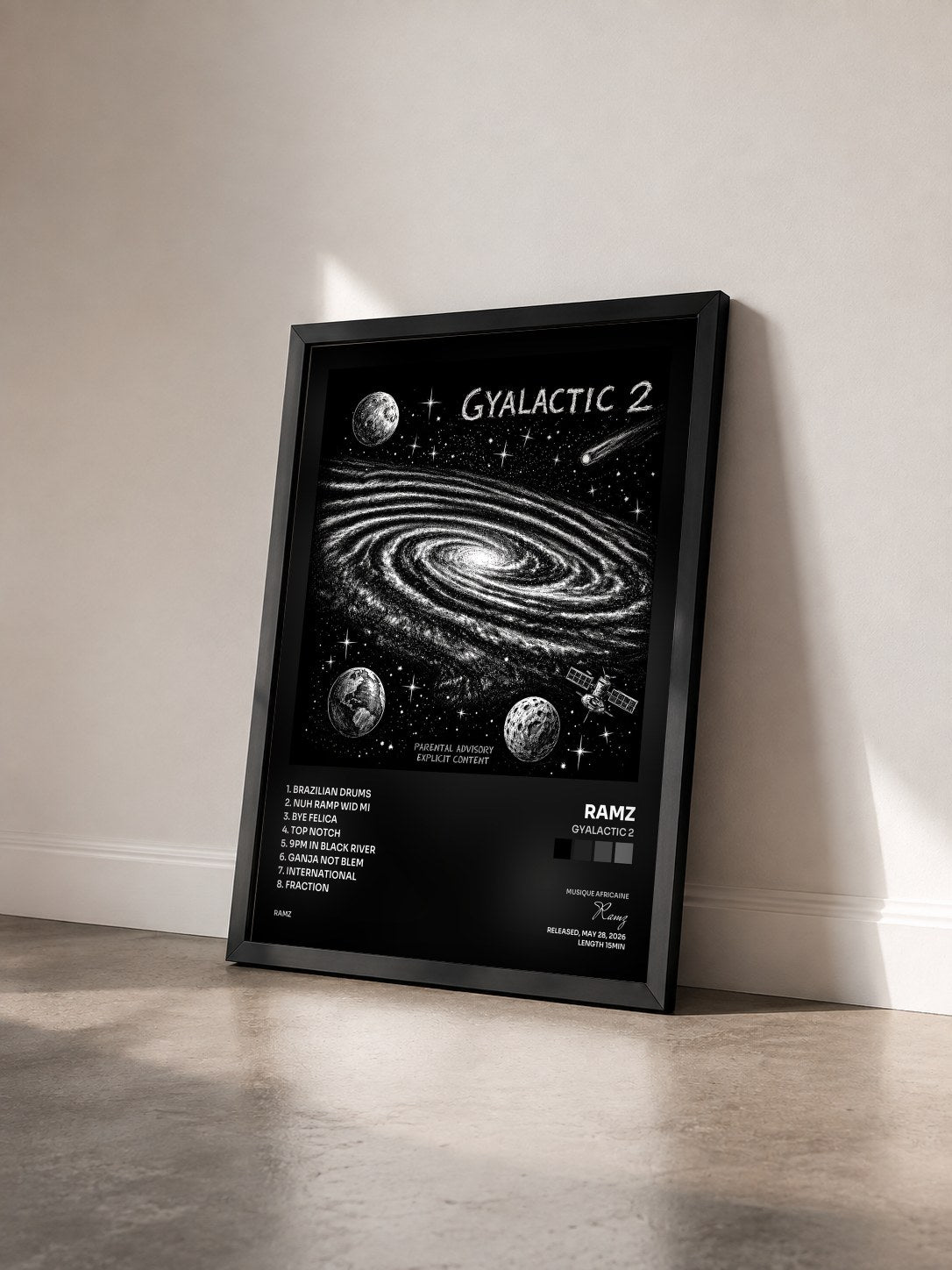 #noir Tableau de l'album GYALACTIC 2 de Ramz vu de trois quarts, cadre noir