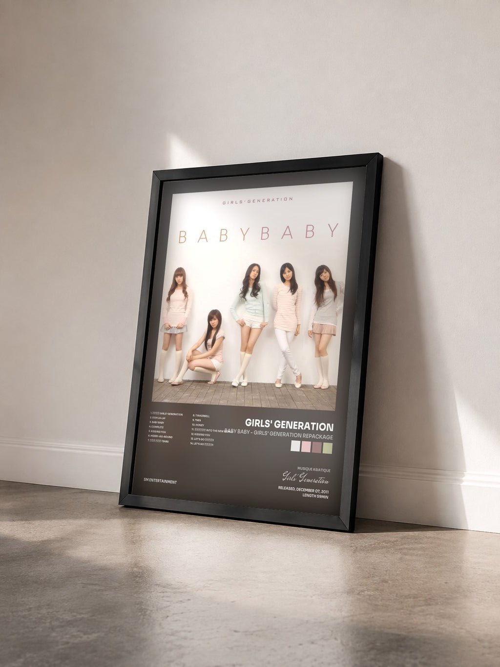 #noir Tableau de l'album BABY BABY - Girls' Generation Repackage de Girls' Generation vu de trois quarts, cadre noir