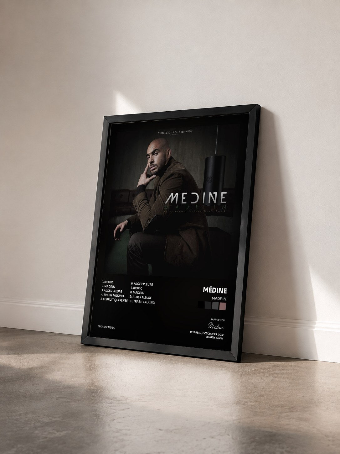 #noir Tableau de l'album Made In de Médine vu de trois quarts, cadre noir