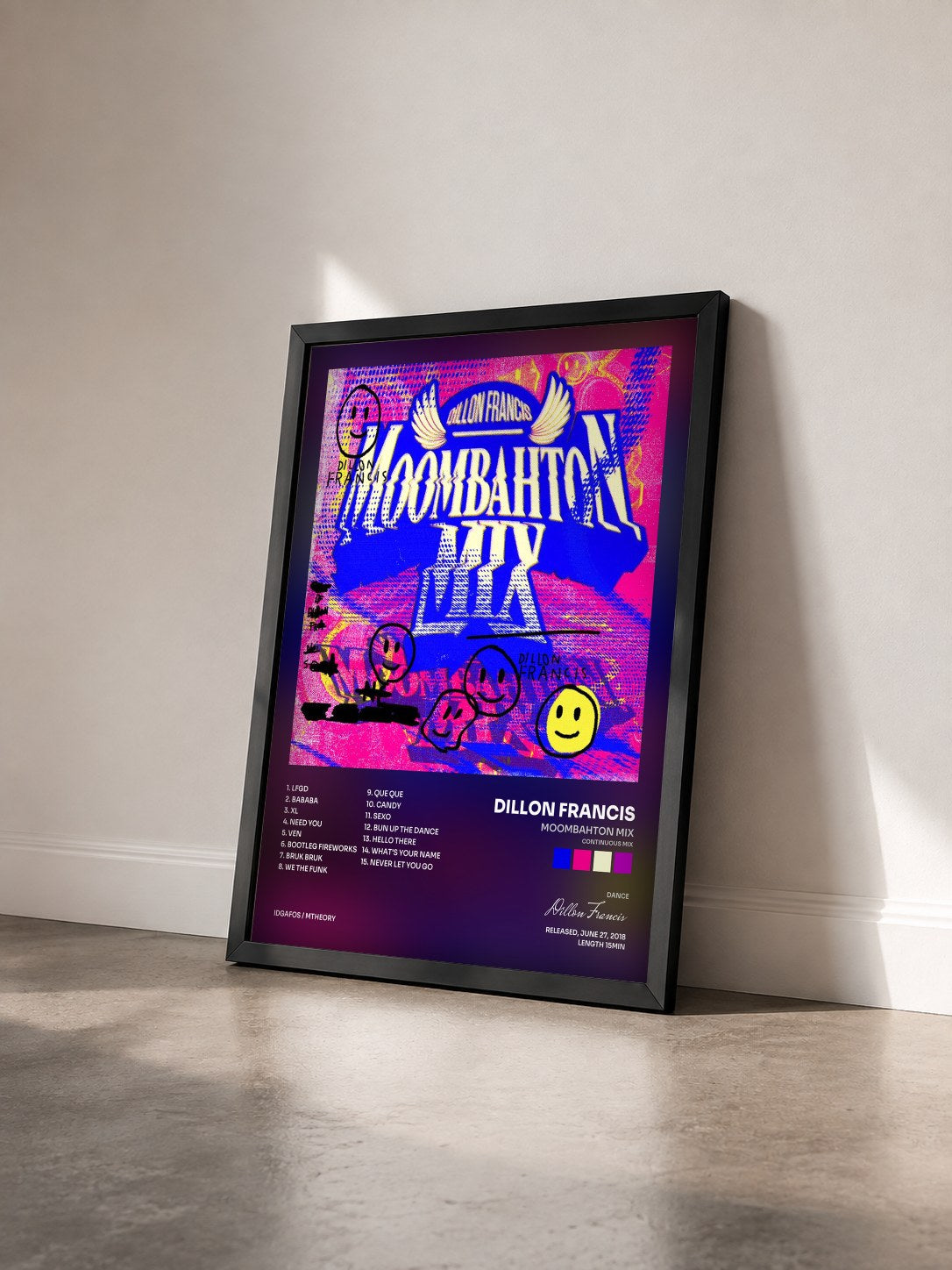 #noir Tableau de l'album Moombahton Mix (Continuous Mix) de Dillon Francis vu de trois quarts, cadre noir