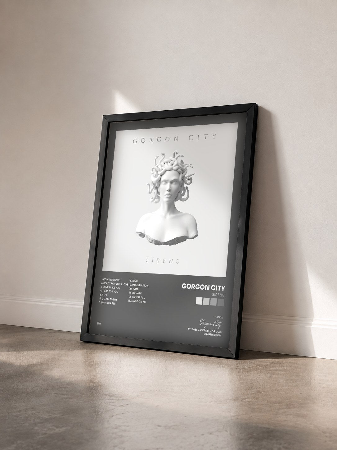 #noir Tableau de l'album Sirens de Gorgon City vu de trois quarts, cadre noir