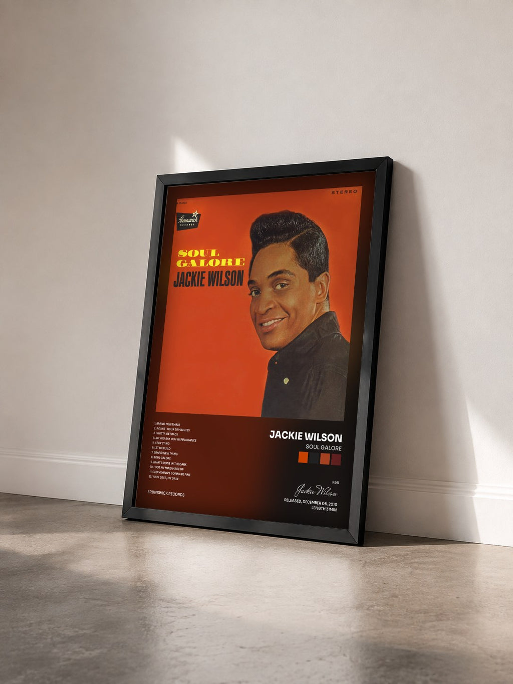 #noir Tableau de l'album Soul Galore de Jackie Wilson vu de trois quarts, cadre noir