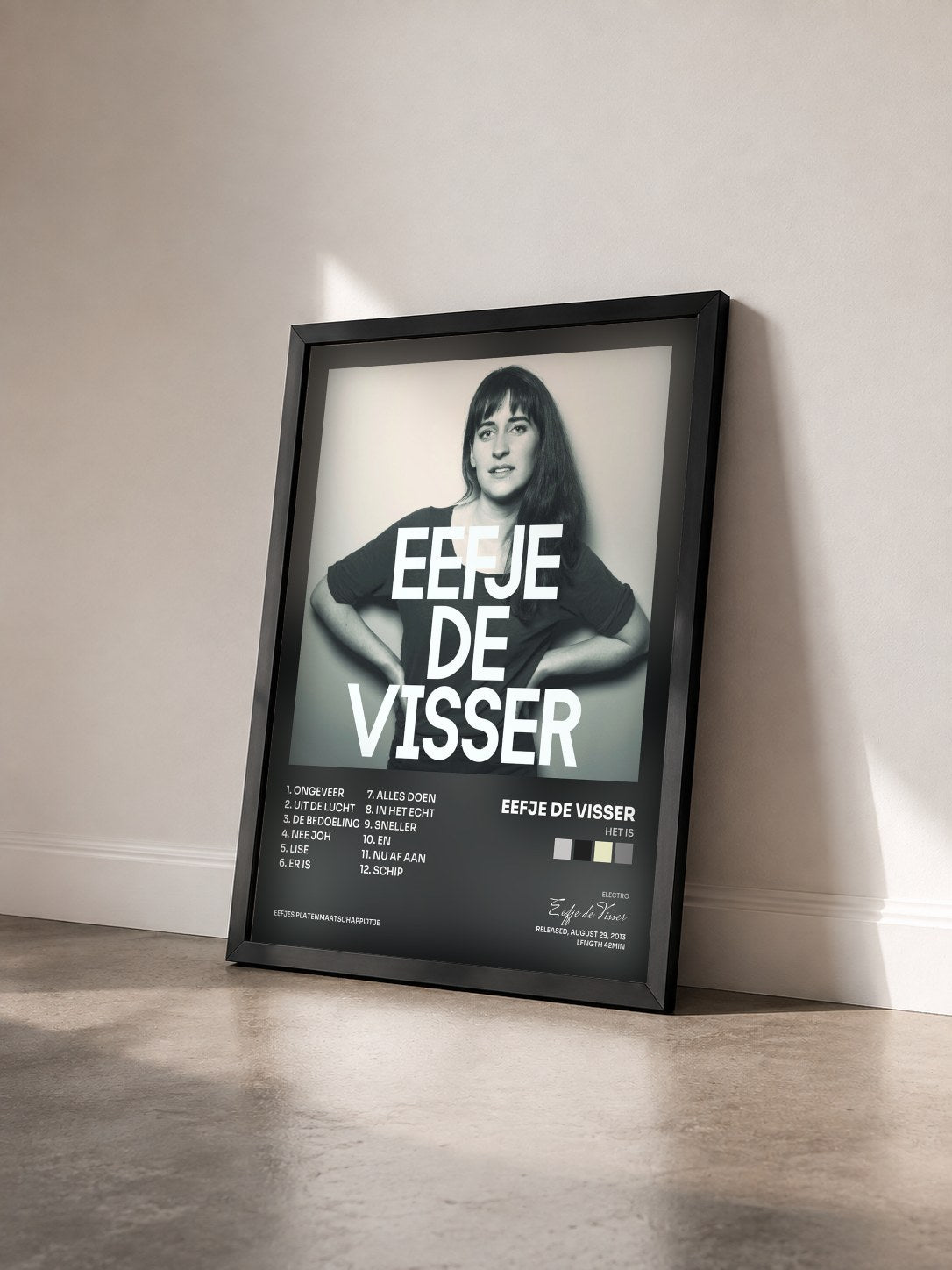 #noir Tableau de l'album Het Is de Eefje de Visser vu de trois quarts, cadre noir