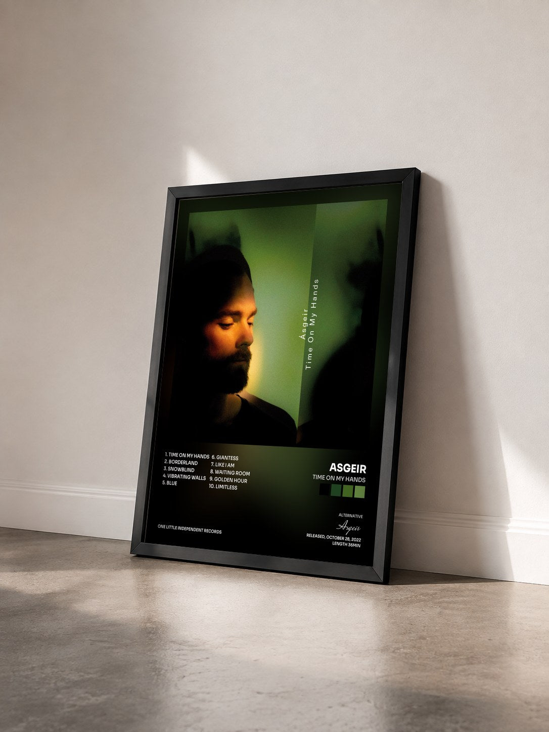 #noir Tableau de l'album Time On My Hands de Asgeir vu de trois quarts, cadre noir