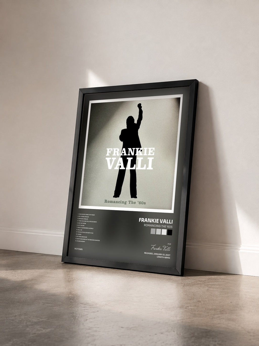 #noir Tableau de l'album Romancing The '60s de Frankie Valli vu de trois quarts, cadre noir