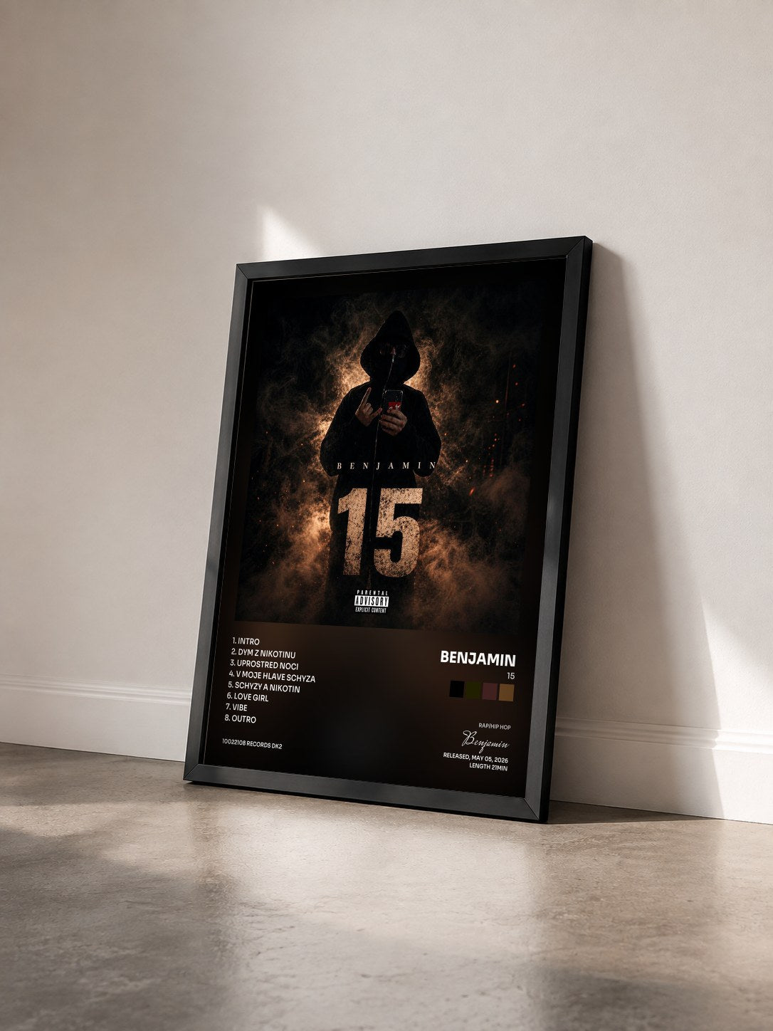 #noir Tableau de l'album 15 de Benjamin vu de trois quarts, cadre noir