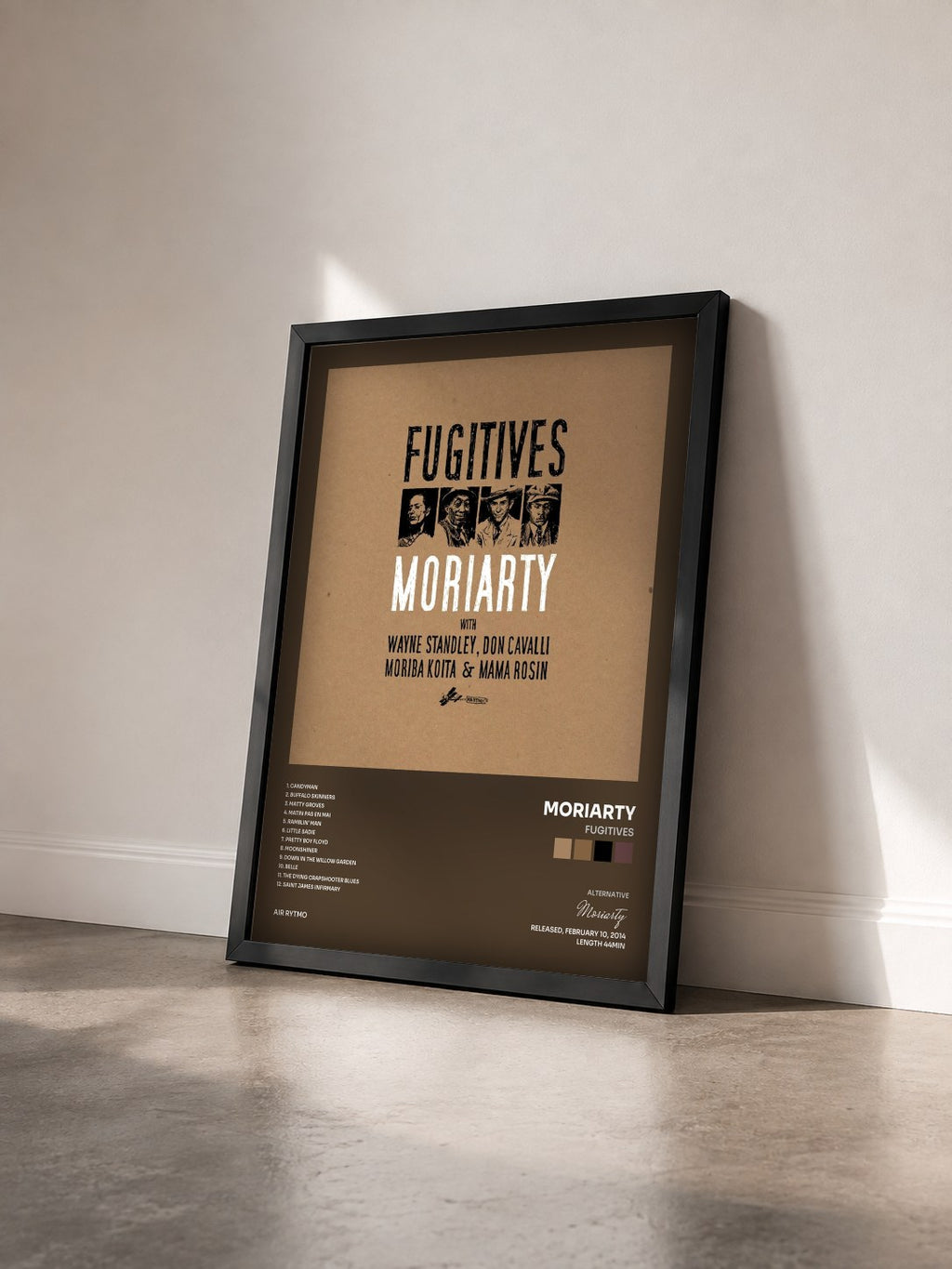#noir Tableau de l'album Fugitives de Moriarty vu de trois quarts, cadre noir