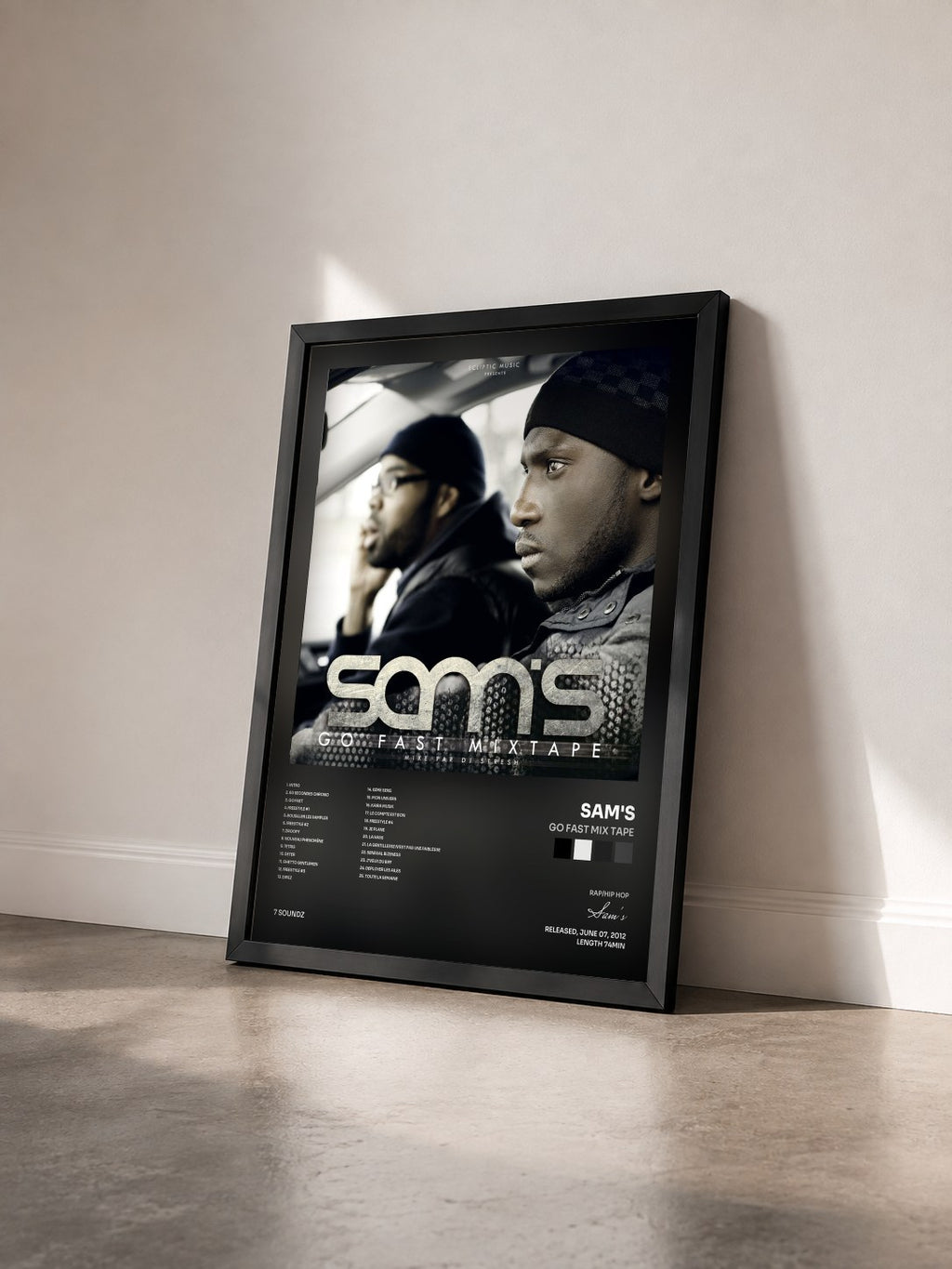 #noir Tableau de l'album Go Fast Mix tape de Sam's vu de trois quarts, cadre noir
