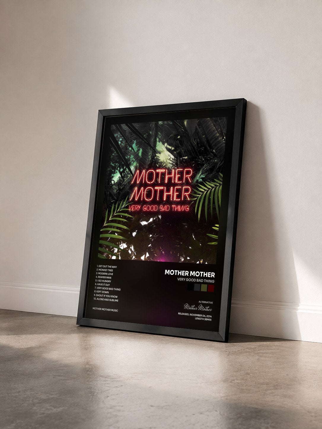 #noir Tableau de l'album Very Good Bad Thing de Mother Mother vu de trois quarts, cadre noir