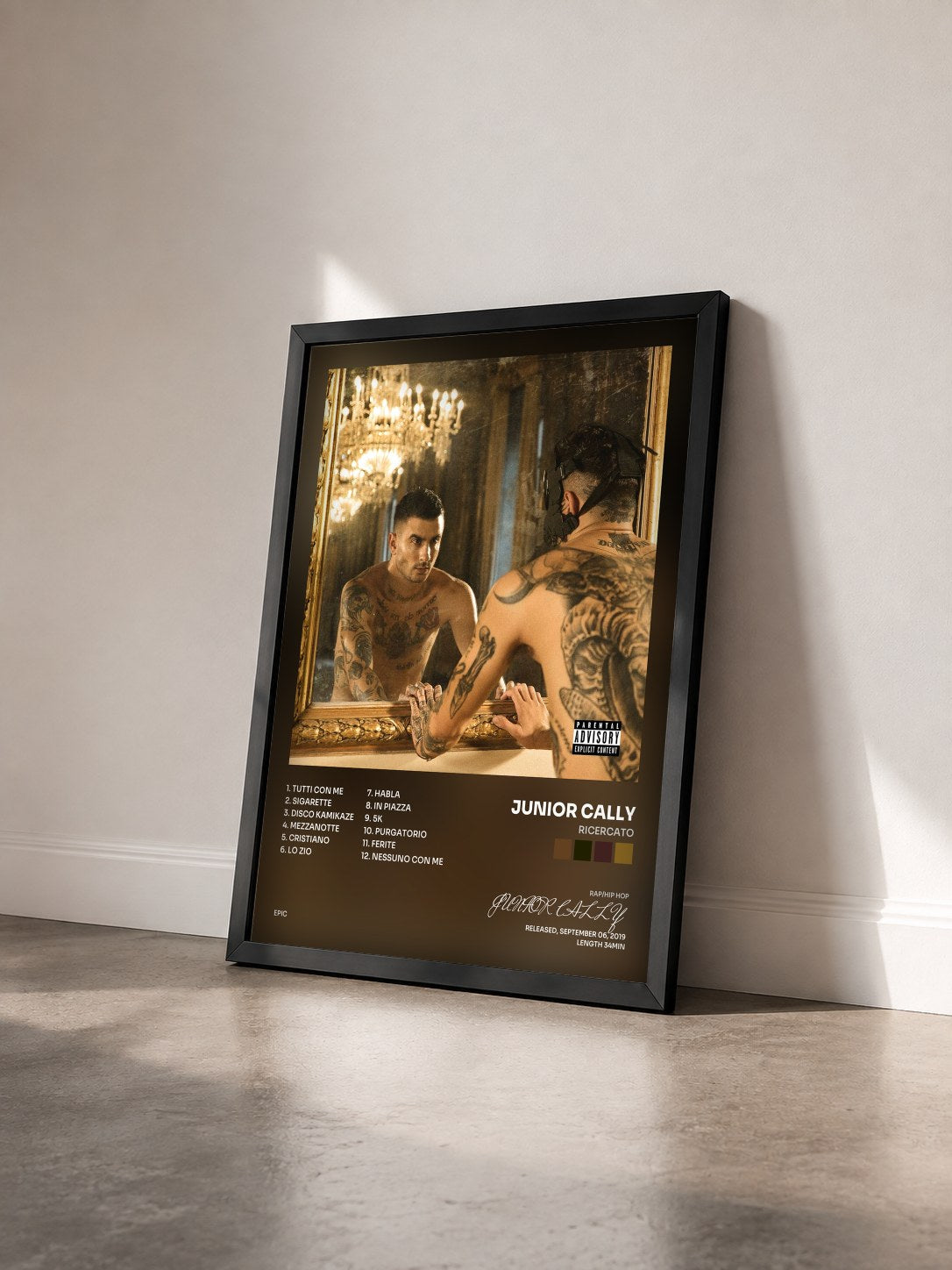 #noir Tableau de l'album Ricercato de JUNIOR CALLY vu de trois quarts, cadre noir