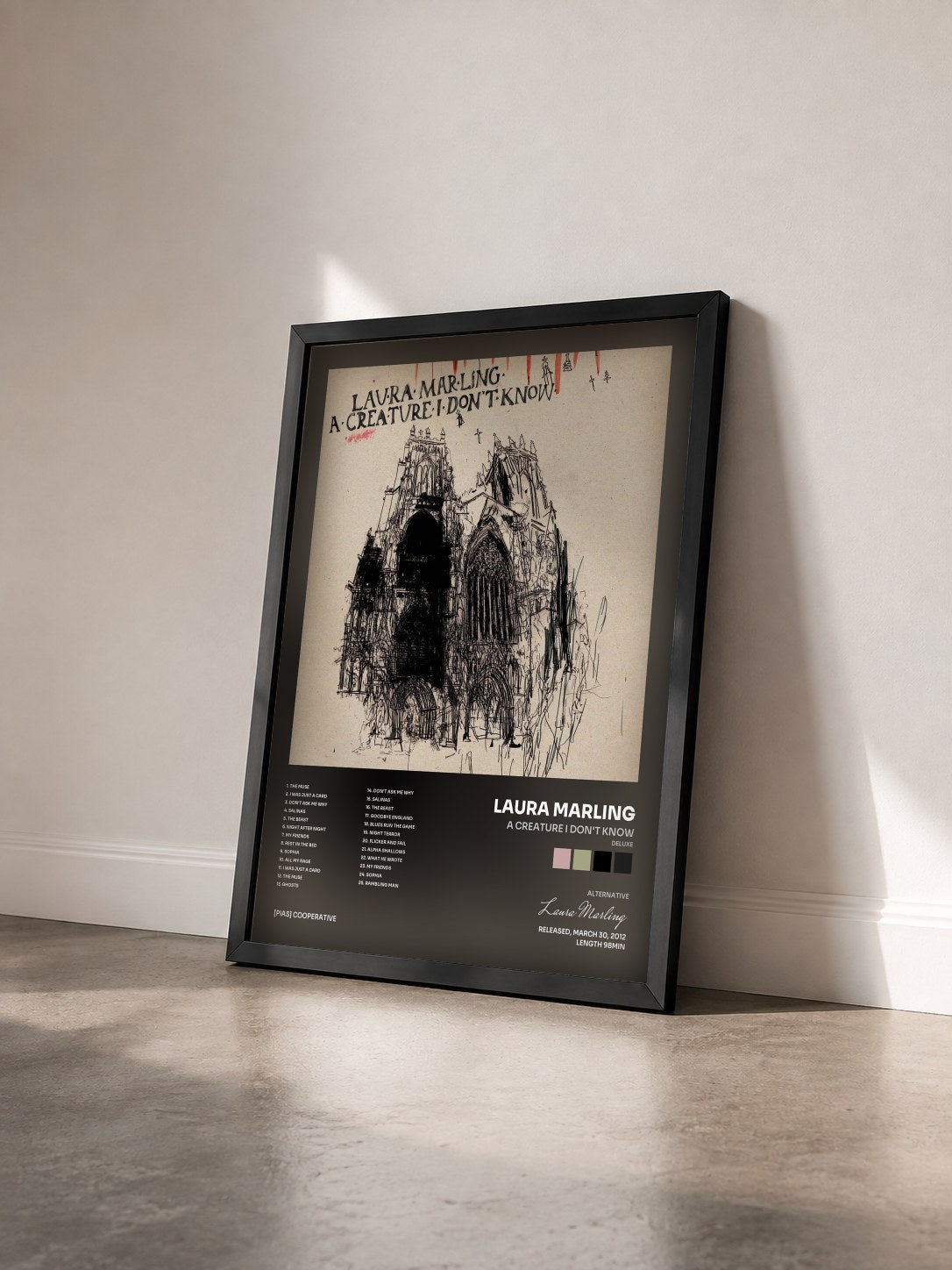 #noir Tableau de l'album A Creature I Don't Know (Deluxe) de Laura Marling vu de trois quarts, cadre noir