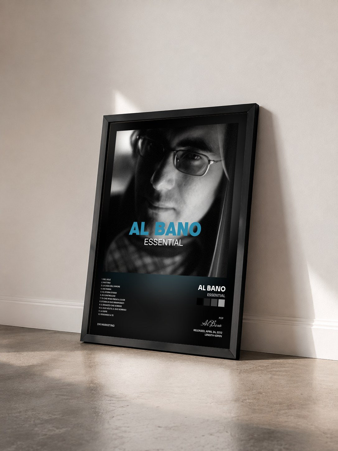 #noir Tableau de l'album Essential de Al Bano vu de trois quarts, cadre noir