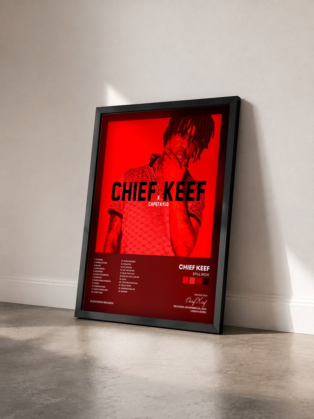 #noir Tableau de l'album Still Rich de Chief Keef vu de trois quarts, cadre noir