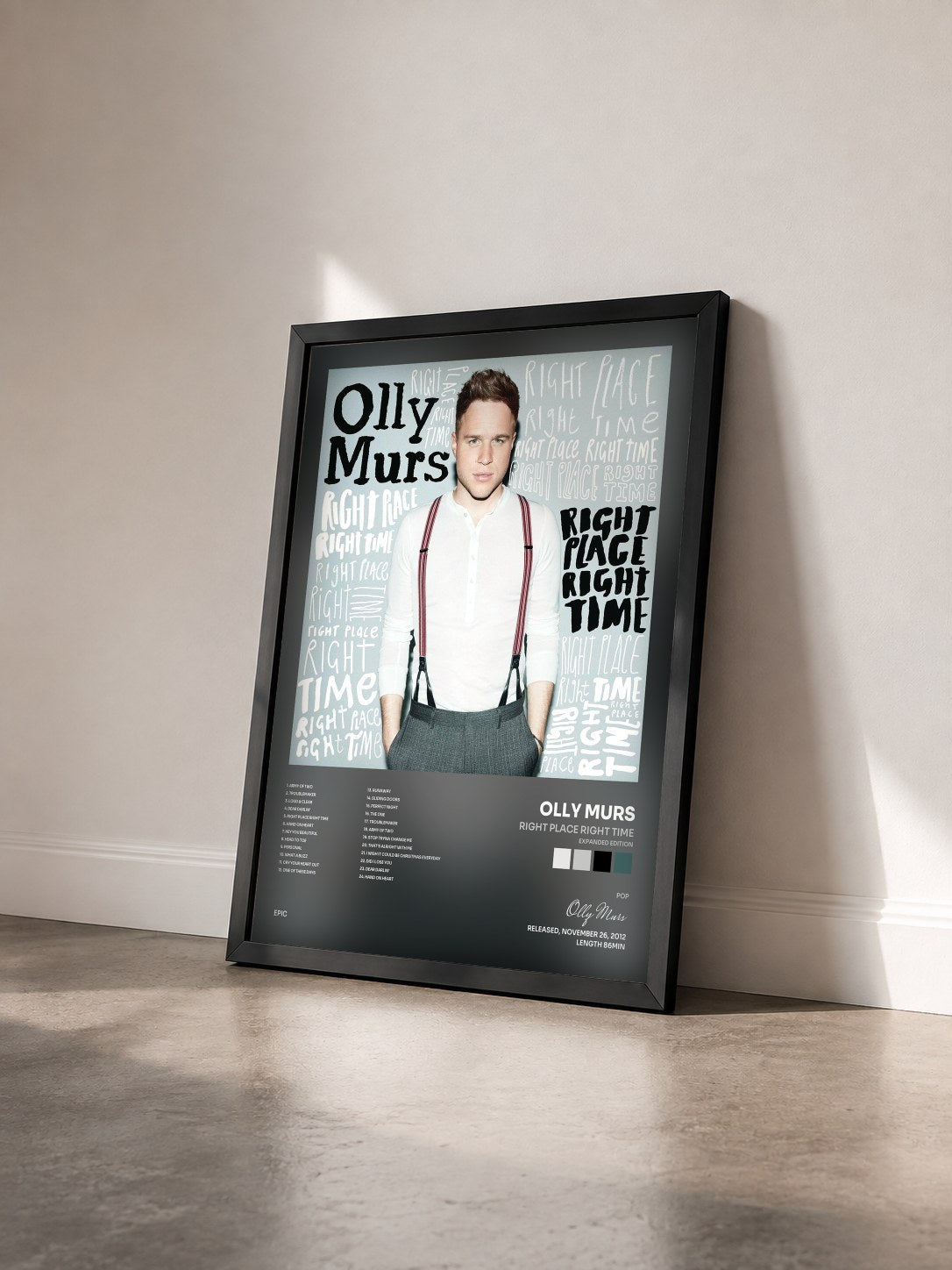 #noir Tableau de l'album Right Place Right Time (Expanded Edition) de Olly Murs vu de trois quarts, cadre noir