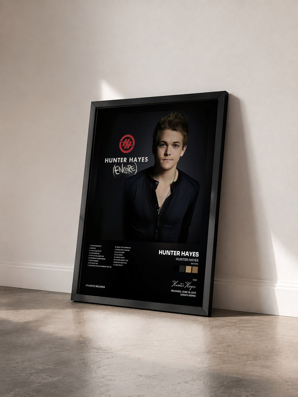 #noir Tableau de l'album Hunter Hayes (Encore) de Hunter Hayes vu de trois quarts, cadre noir