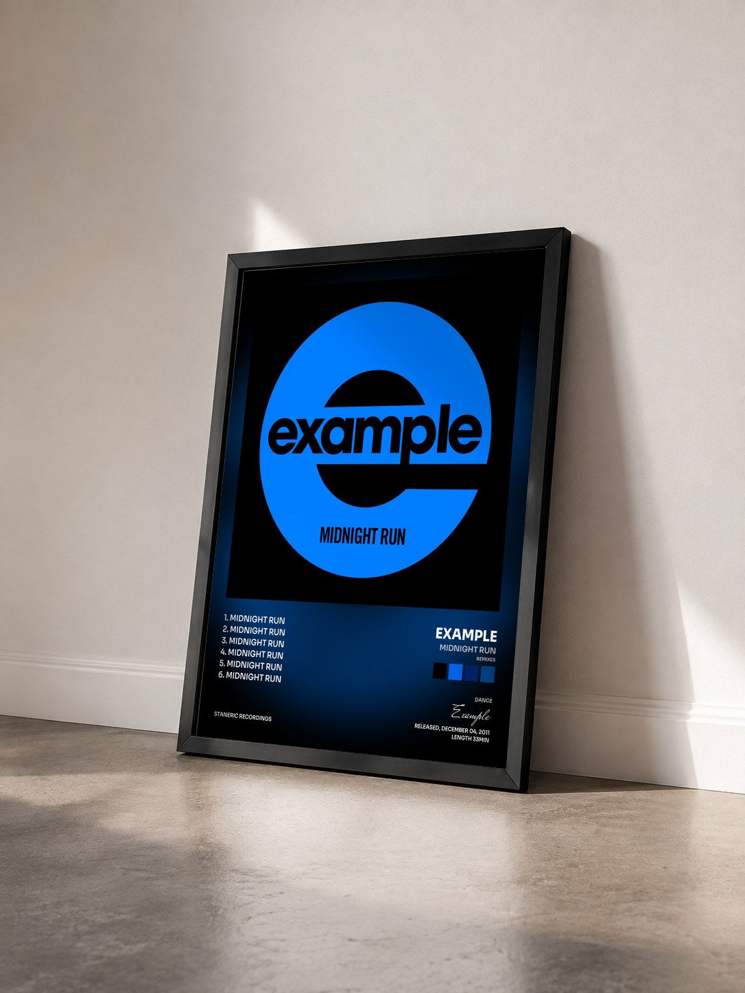 #noir Tableau de l'album Midnight Run (Remixes) de Example vu de trois quarts, cadre noir