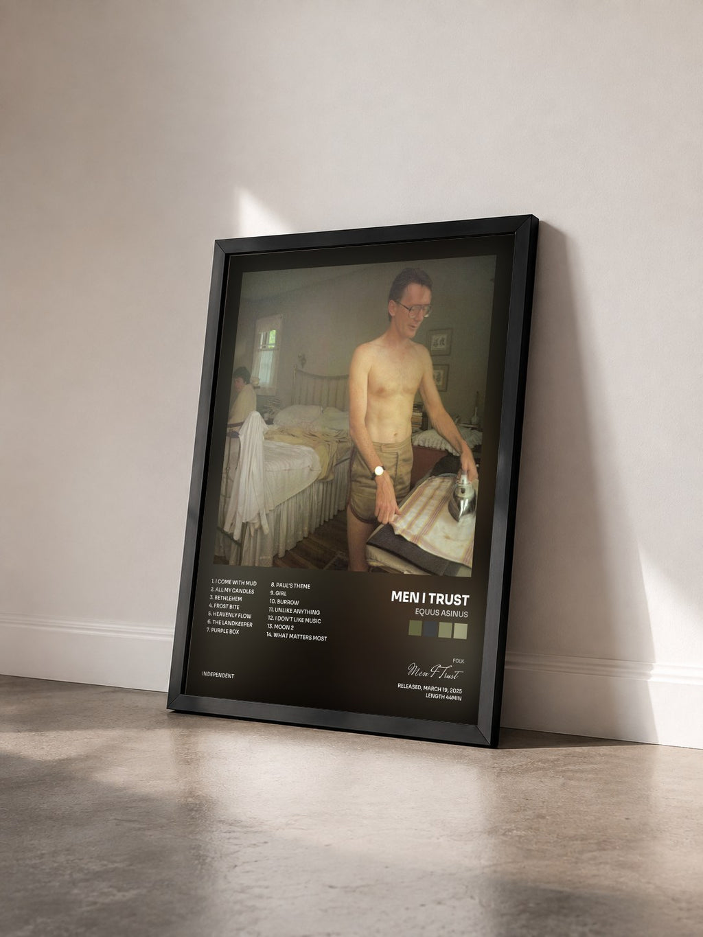 #noir Tableau de l'album Equus Asinus de Men I Trust vu de trois quarts, cadre noir