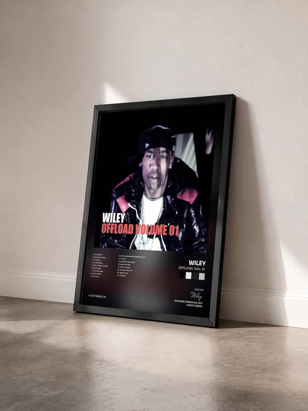 #noir Tableau de l'album Offload, Vol. 01 de Wiley vu de trois quarts, cadre noir