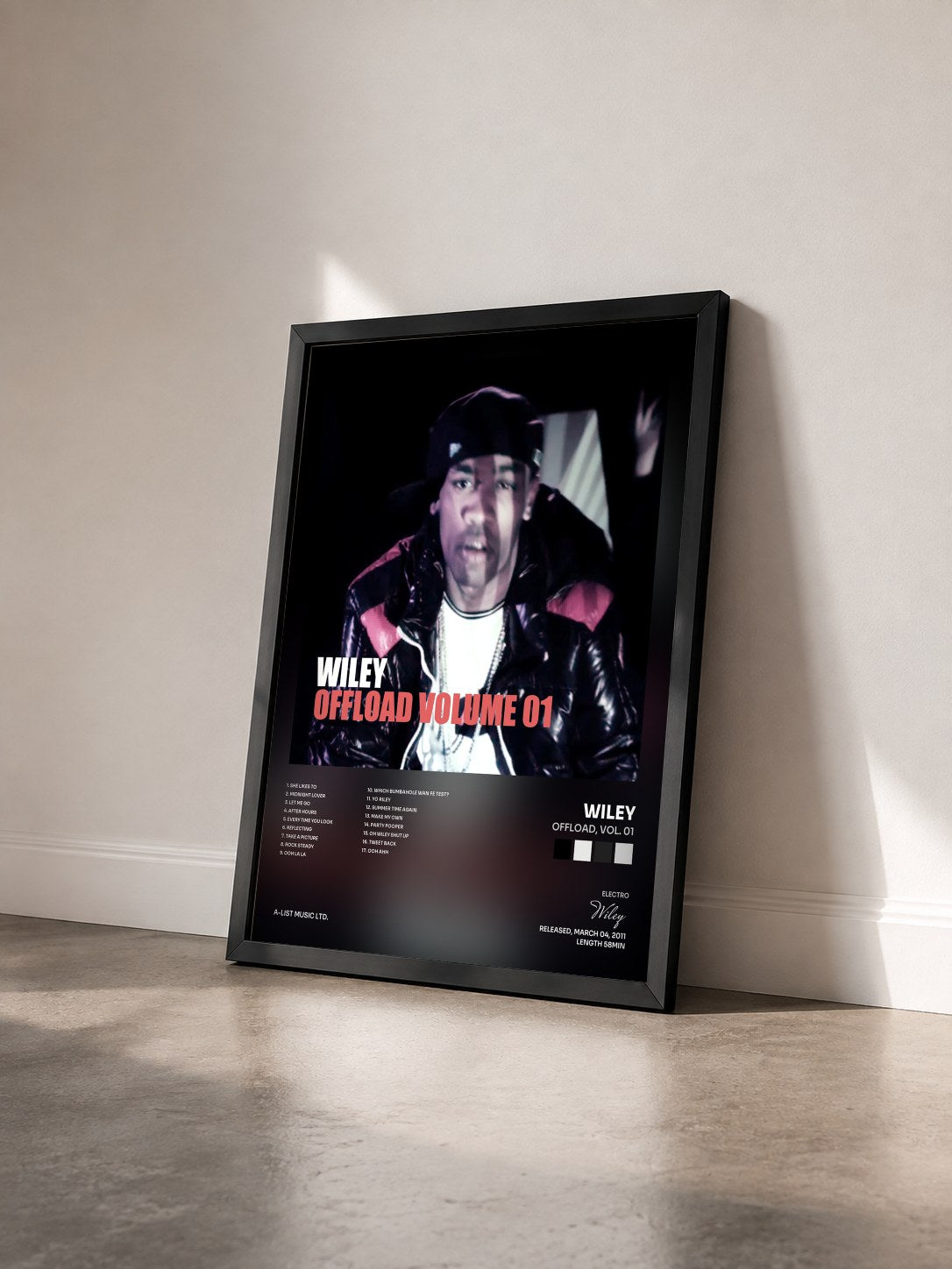 #noir Tableau de l'album Offload, Vol. 01 de Wiley vu de trois quarts, cadre noir