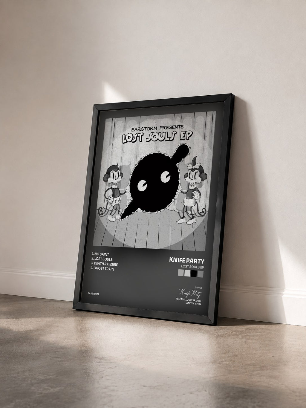 #noir Tableau de l'album Lost Souls EP de Knife Party vu de trois quarts, cadre noir