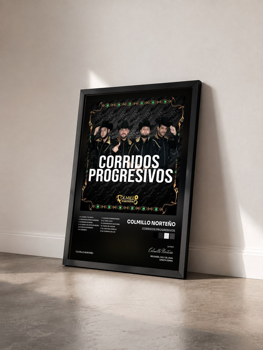 #noir Tableau de l'album Corridos Progresivos de Colmillo Norteño vu de trois quarts, cadre noir
